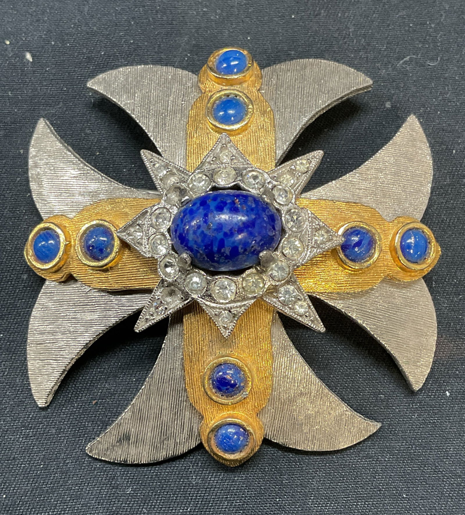 Vintage Cadoro Silver/Gold Tn Maltese Cross Brooch (1 of 6)