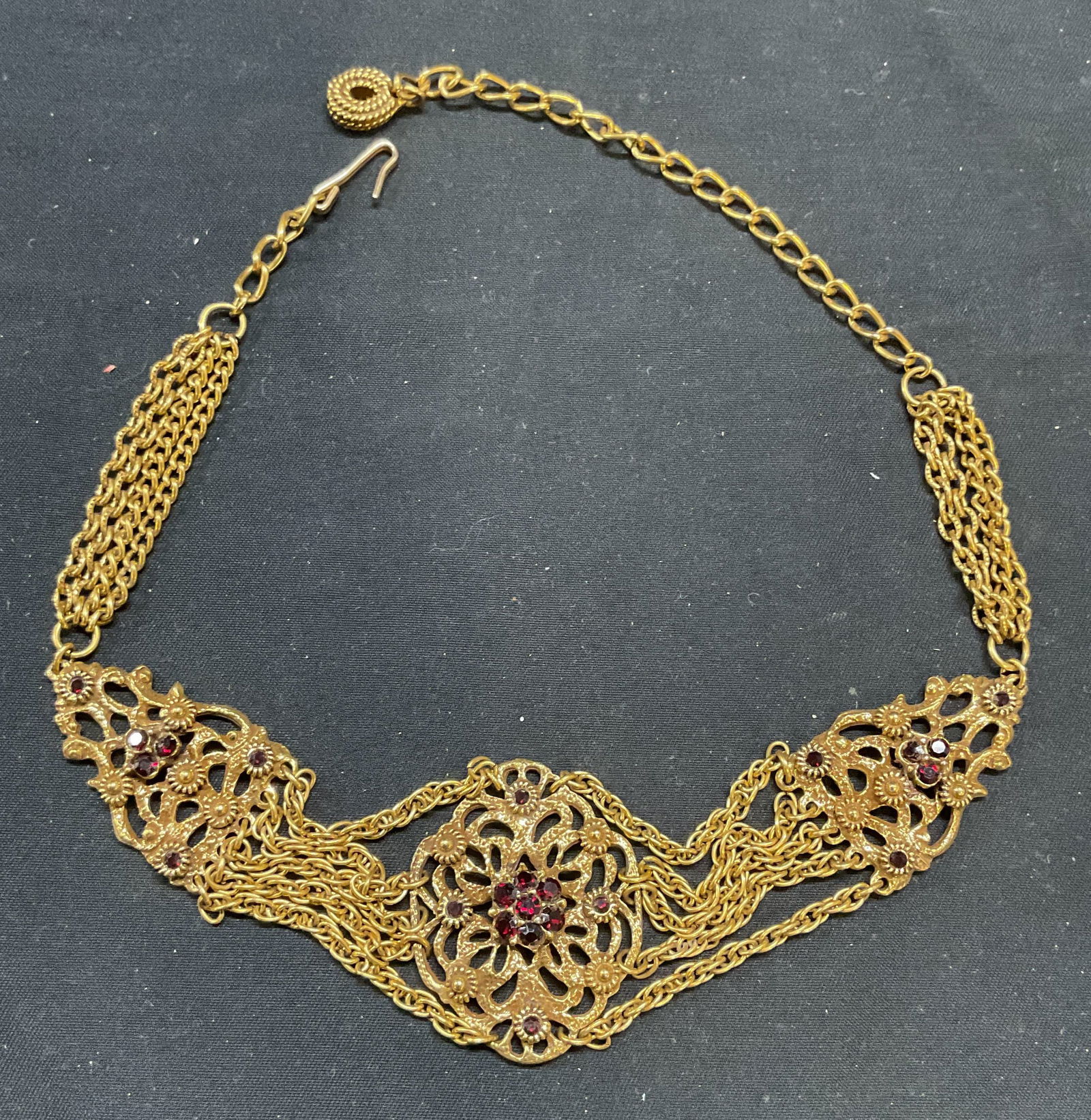 Vintage Gold Tone Ruby Crystal Choker Necklace (1 of 6)