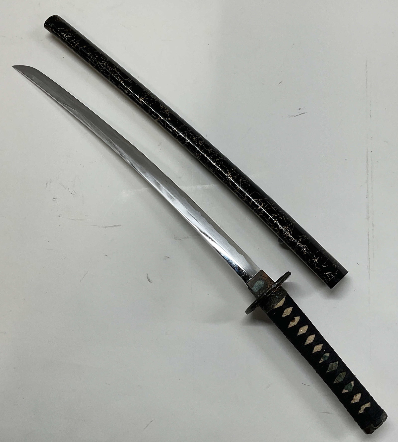 Vintage Japanese Katana Samurai Sword & Sheath (1 of 8)