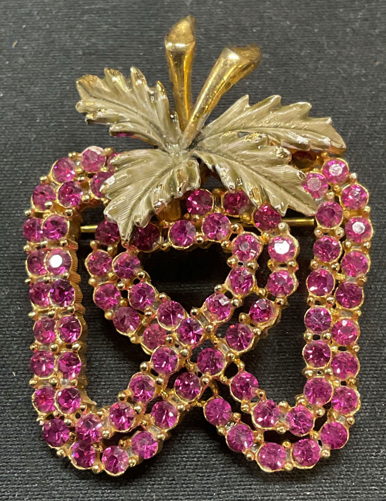 Vintage Gold Tone Pink Crystal Strawberry Brooch (1 of 6)