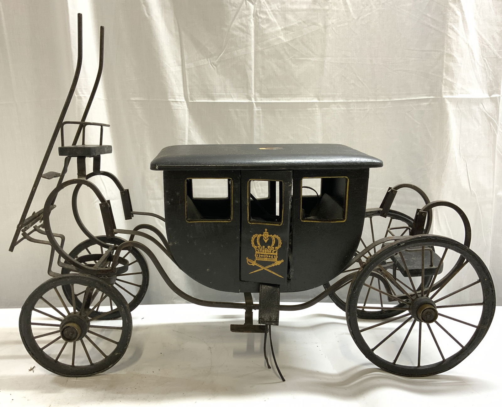 Antq Wood Carriage Figure W Crest GERMANY 3ft5in (1 of 12)