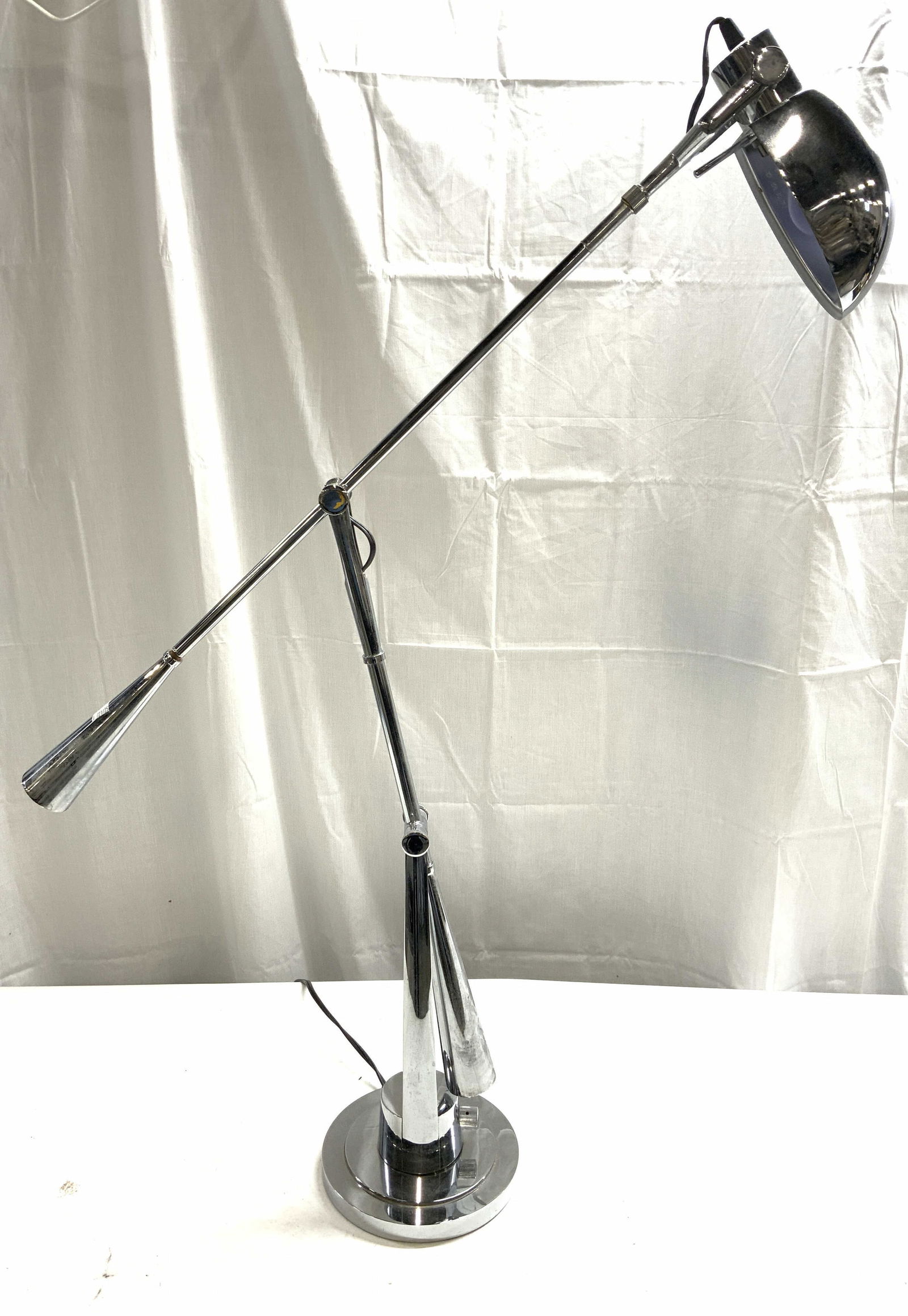 RALPH LAUREN Equilibrium Chrome Table Lamp (1 of 11)