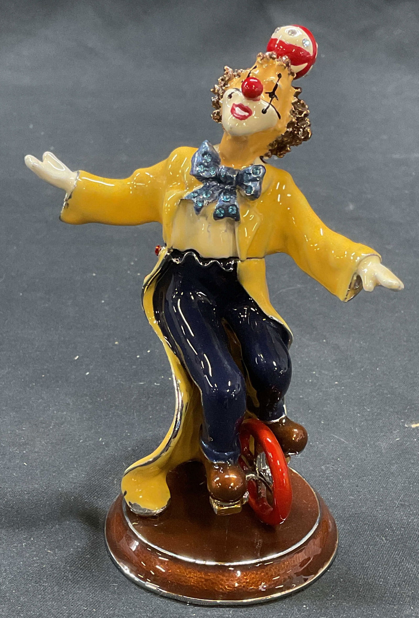 Keren Kopal Circus Clown Enameled Pill Box (1 of 9)