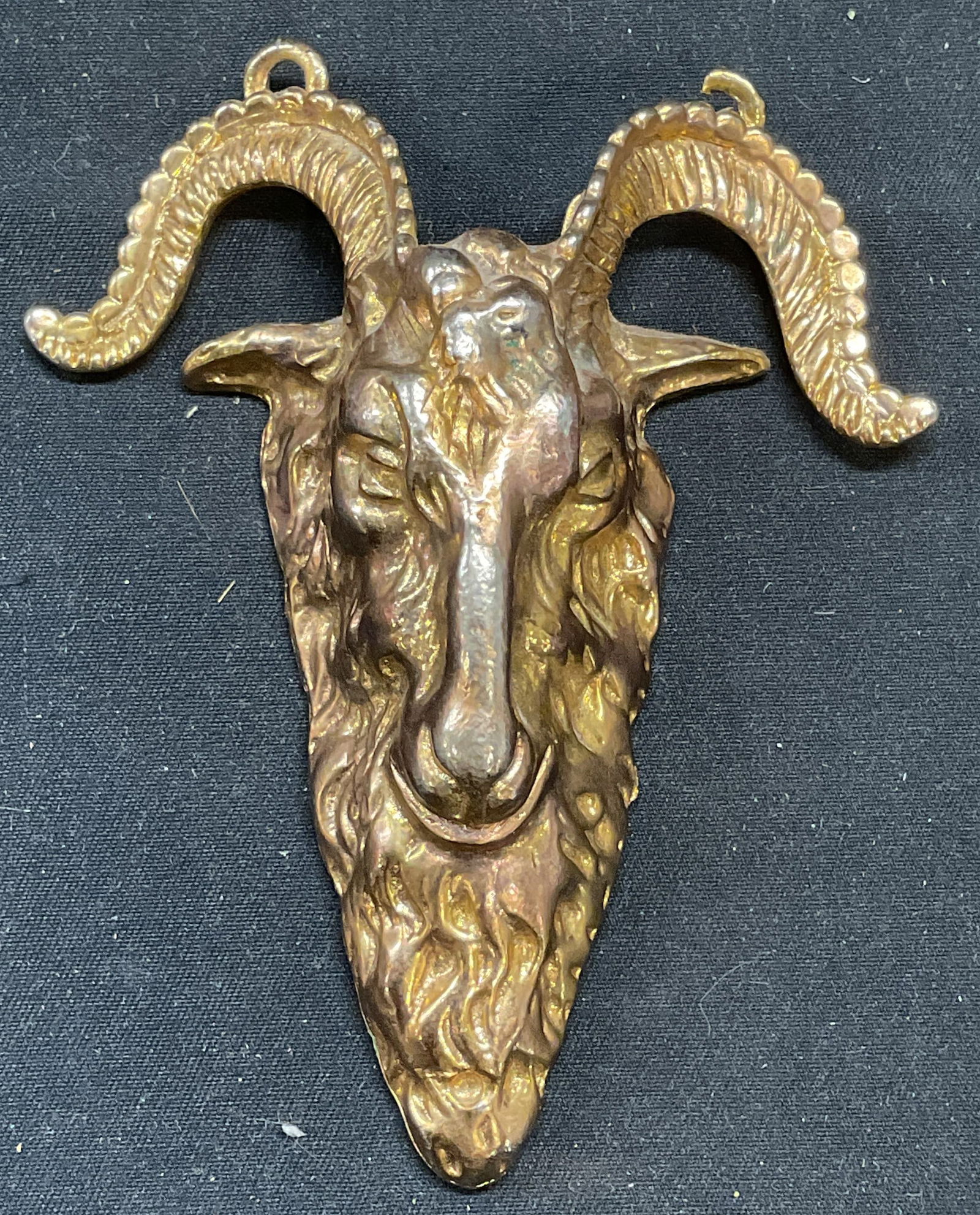 Vintage Gold Tone Rams Head Figural Plaque (1 of 7)