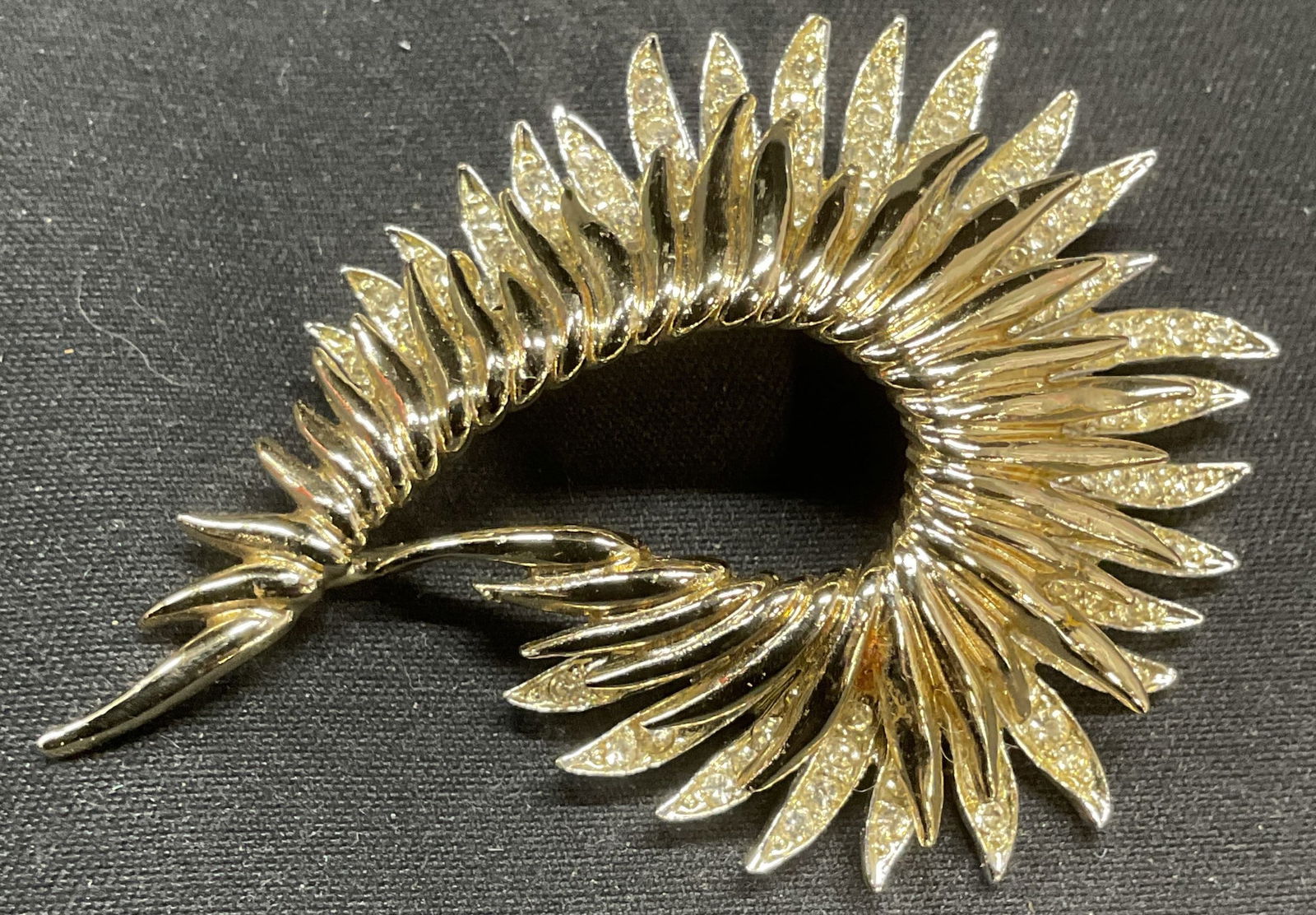 Vintage Boucher Gold Tone Crystal Brooch (1 of 7)