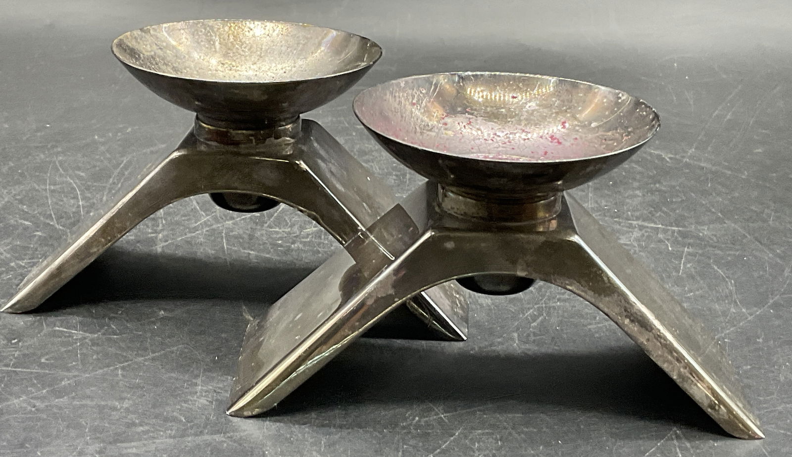 Pr Mid Century Modern Silver Plated Candlesticks (1 of 7)