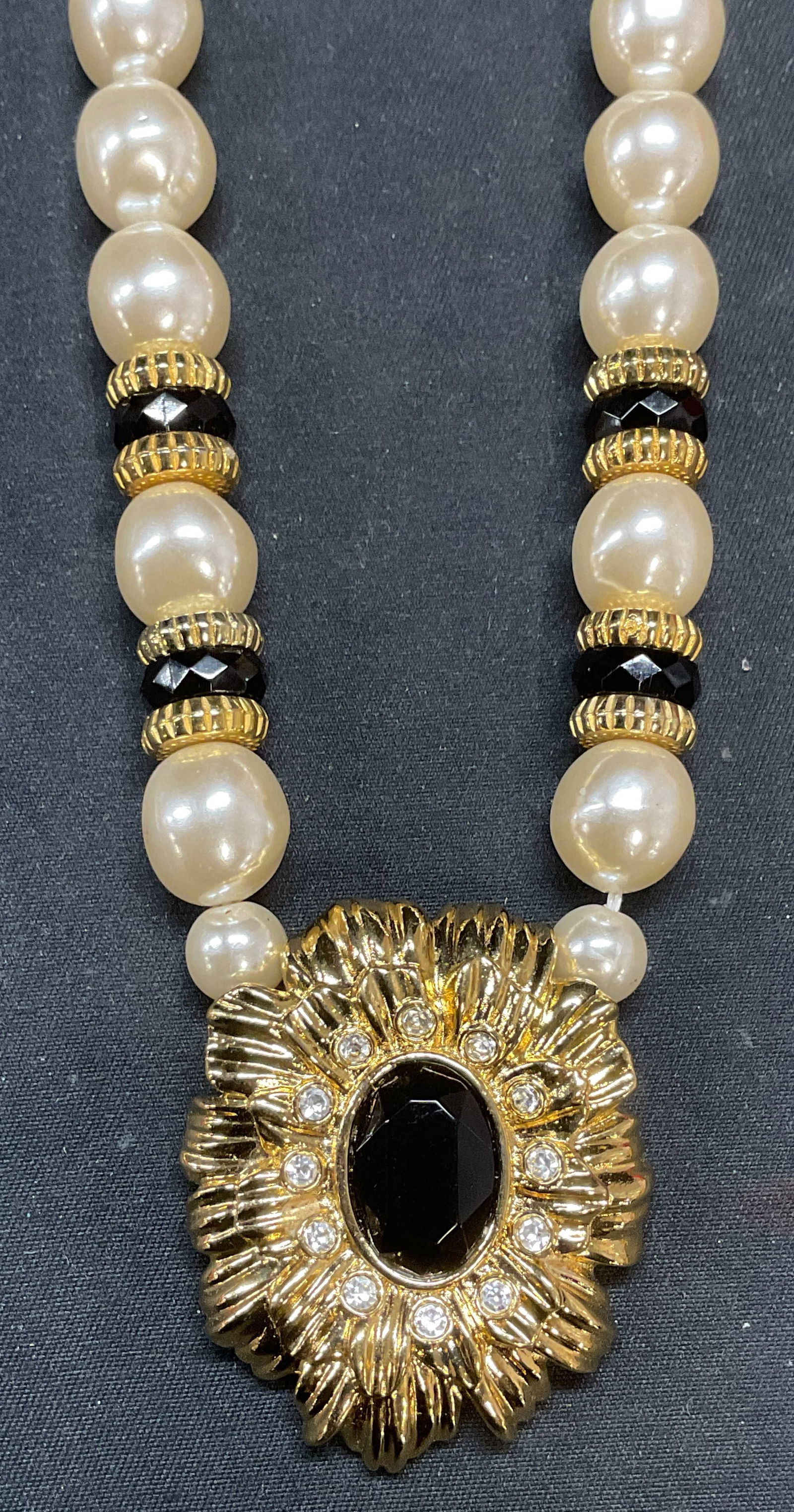 Vintage KJL for Avon  Faux Pearl Pendant Necklace (1 of 7)