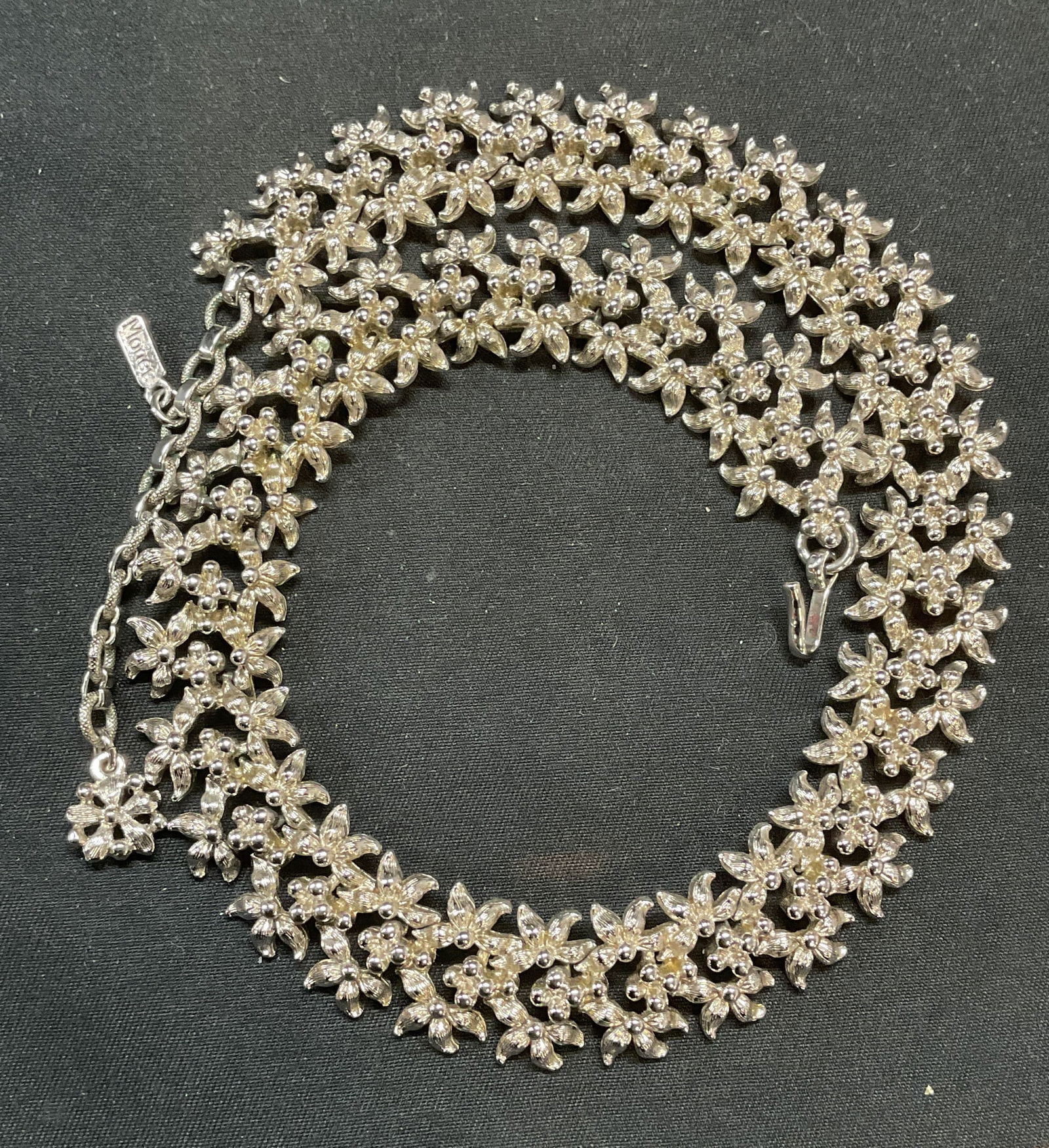 Vintage Monet Silver Tone Flower Necklace (1 of 6)