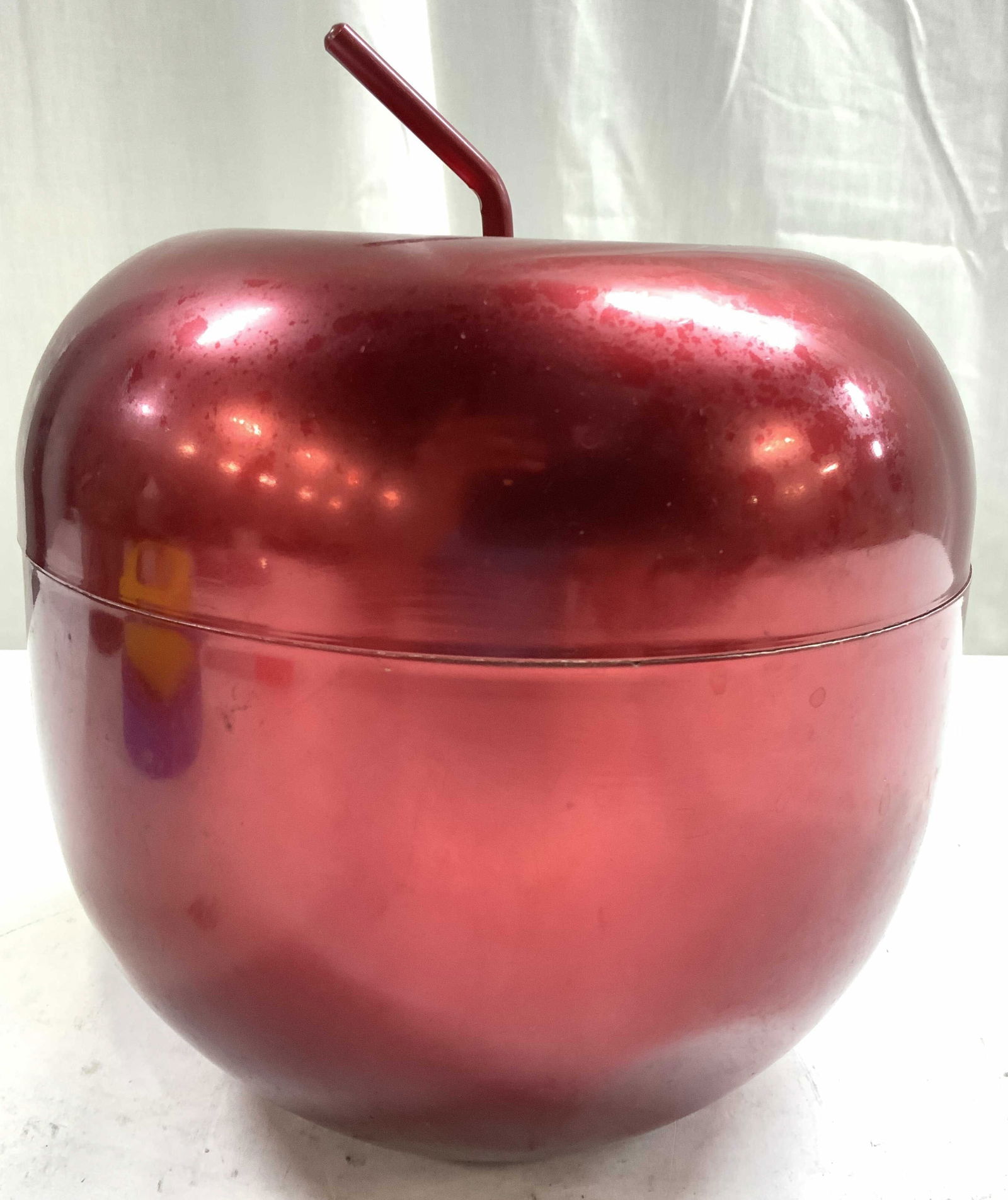 Metal Apple Ice Bucket W Lid (1 of 6)