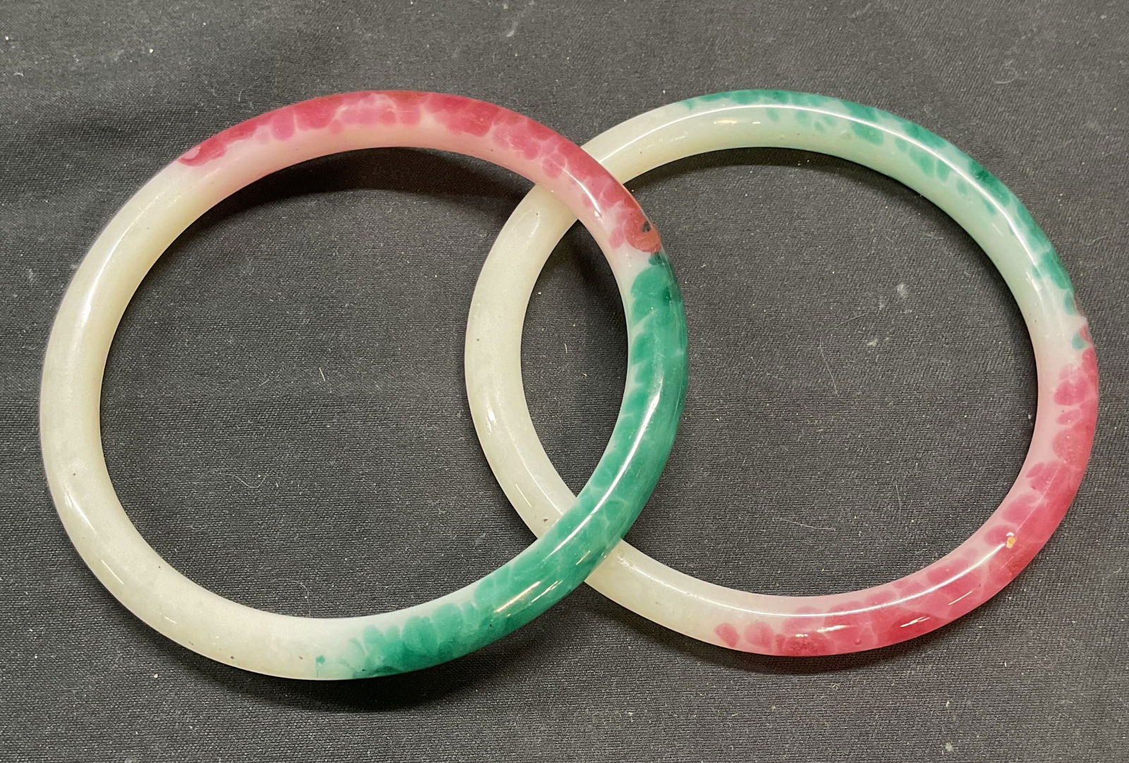 Pair Vintage Carved Red Green Jade Bracelets (1 of 8)