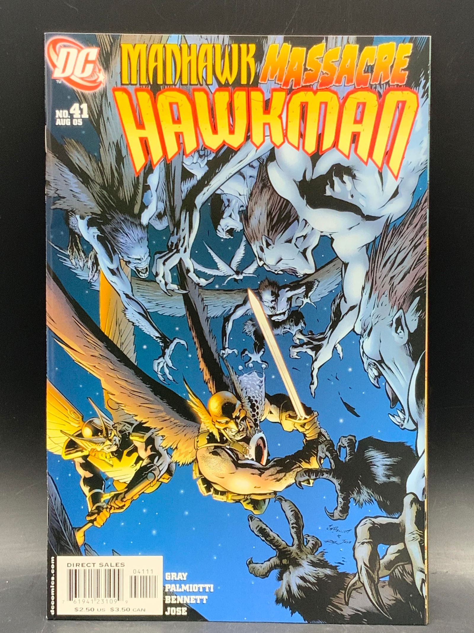 DC Hawkman Madhawk Massacre No. 41 Aug 2005 Comic (1 of 9)