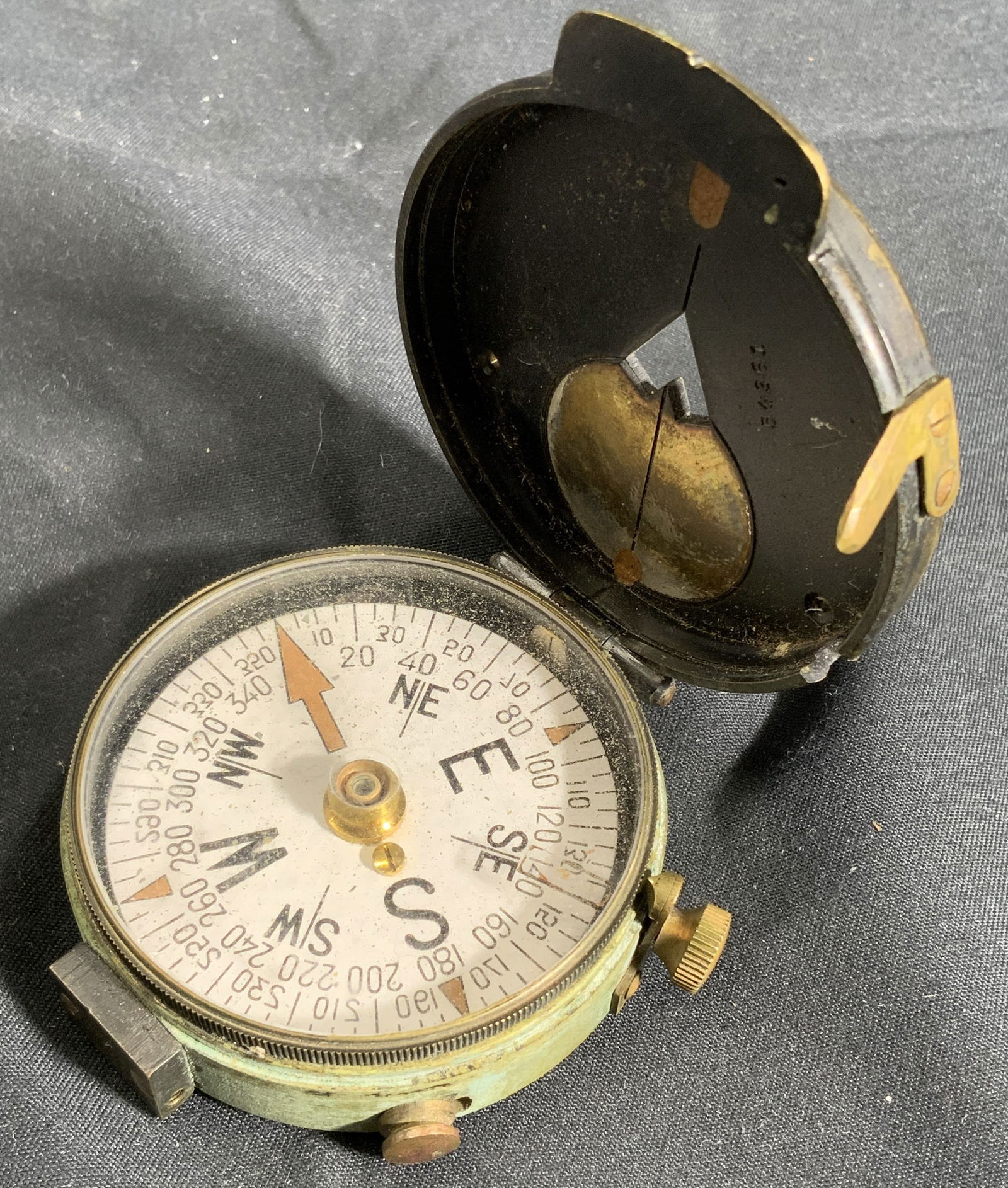 US Engineer Corps Metal Compass WW1-WW2 (1 of 8)
