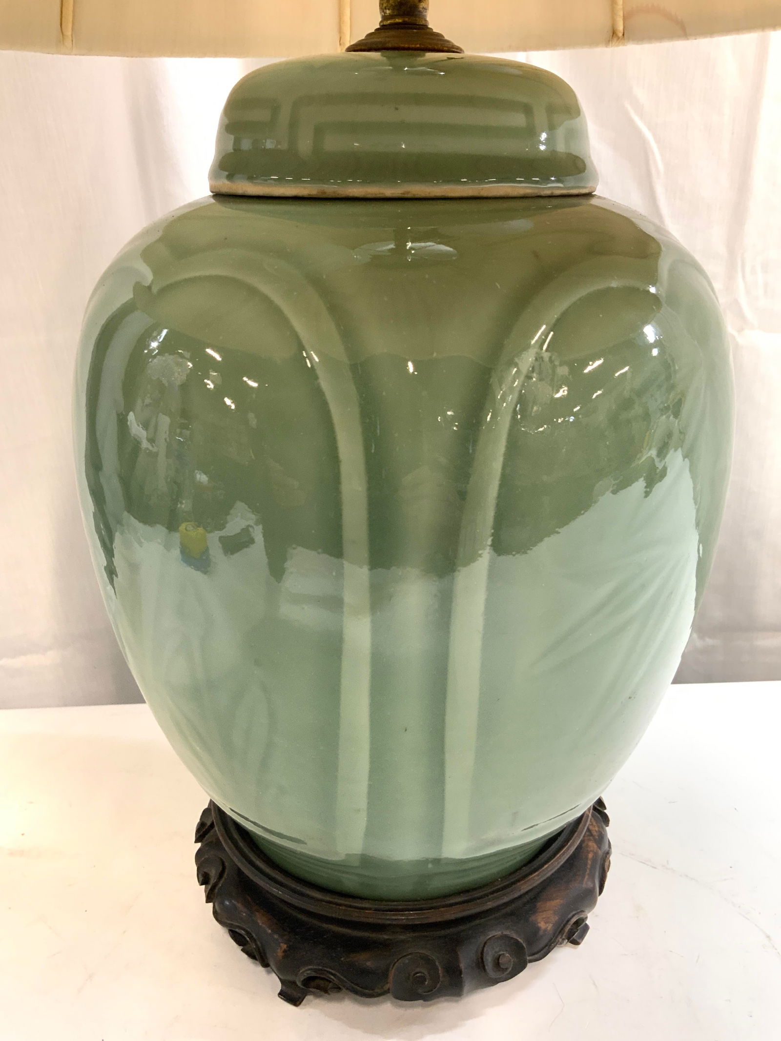 Asian Celadon Ceramic Lamp W Shade & Wood Base (1 of 10)