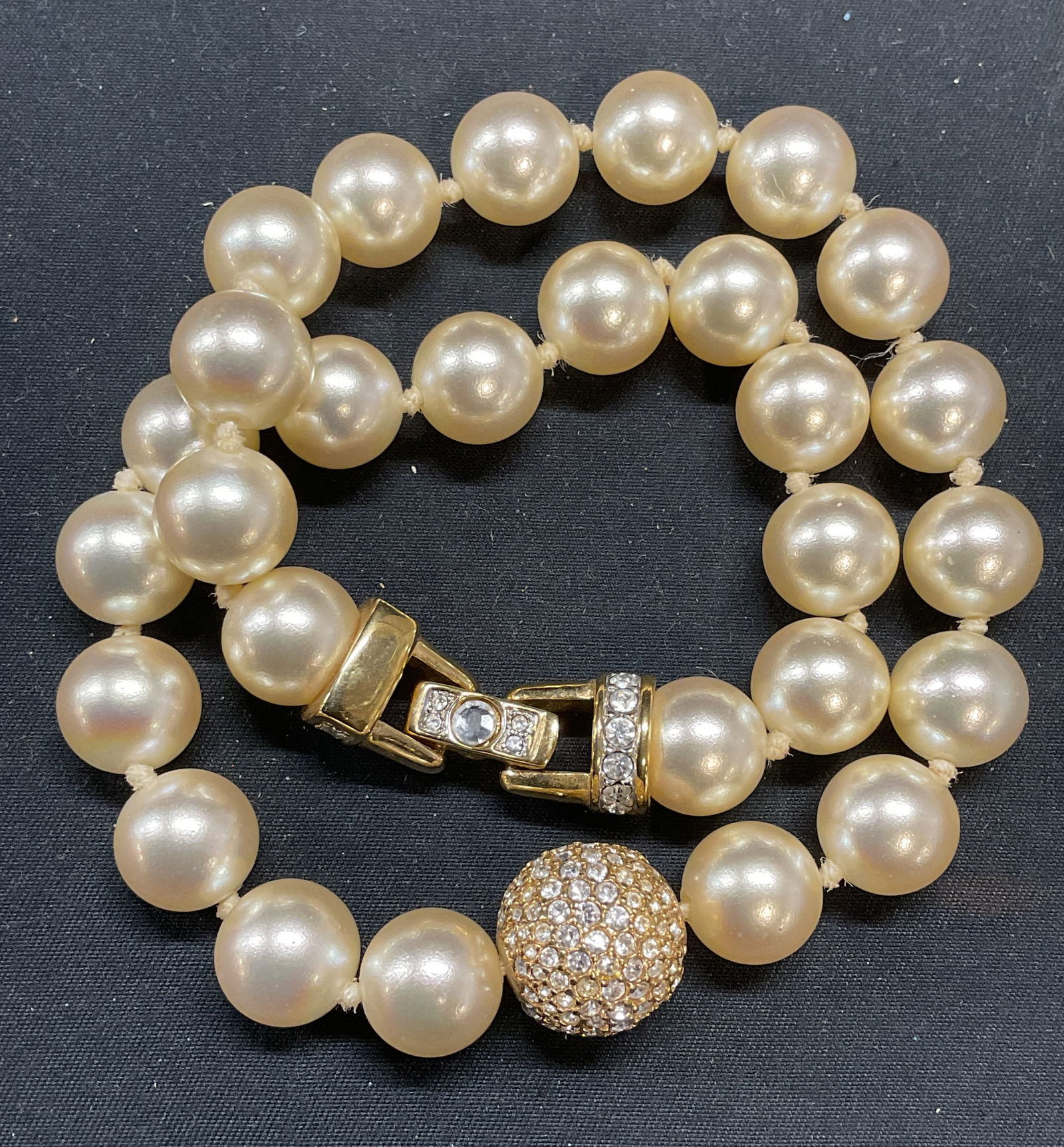 Vtg Faux Pearl Beaded Crystal Choker Necklace: Vintage faux pearl beaded choker necklace with pave crystal accents. Drop length approx. 7 inches. Necklace has weight. Some surface wear including scratching observed. Jewelry, estate jewelry, costum