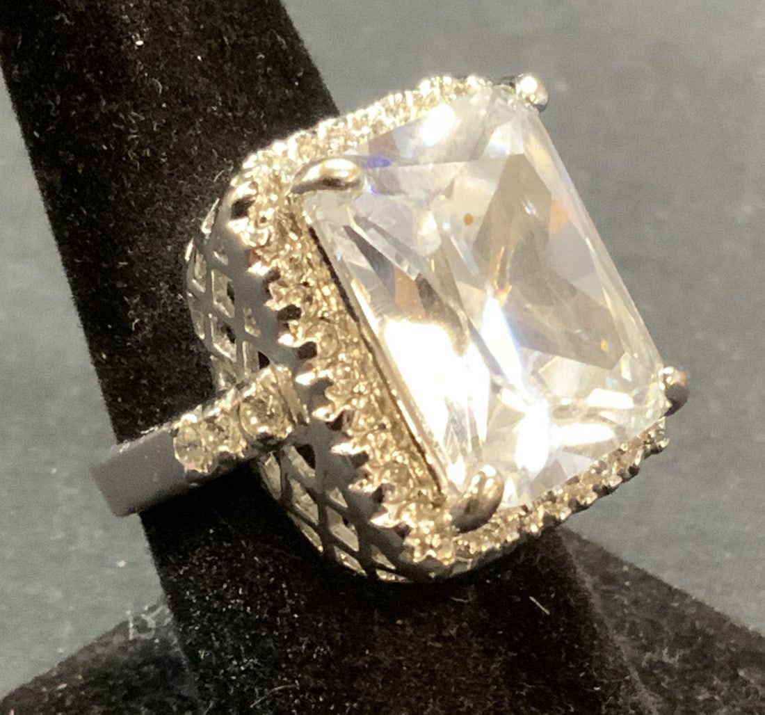 Silver Tone Crystal Cocktail Statement Ring (1 of 6)