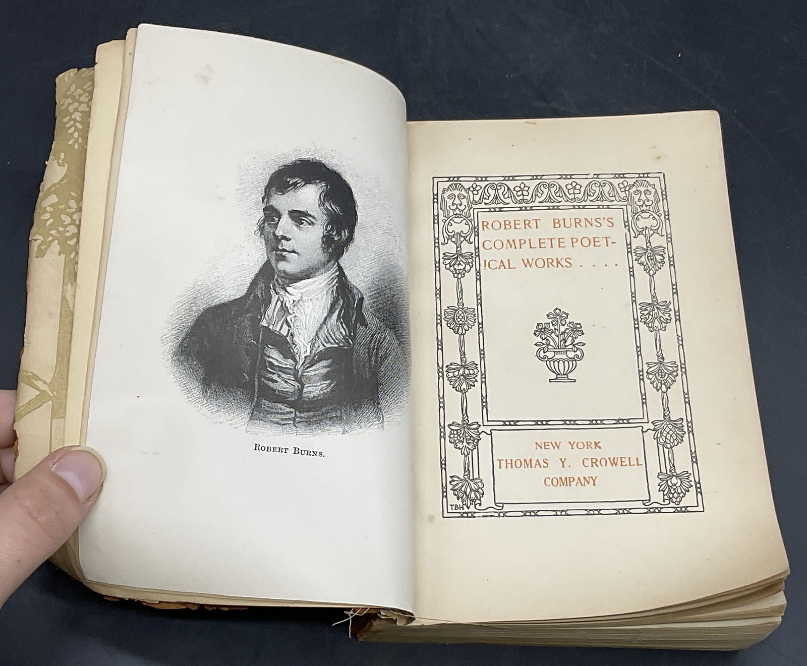 1900 Antq COMPLETE POETICAL WORKS OF ROBERT BURNS (1 of 9)