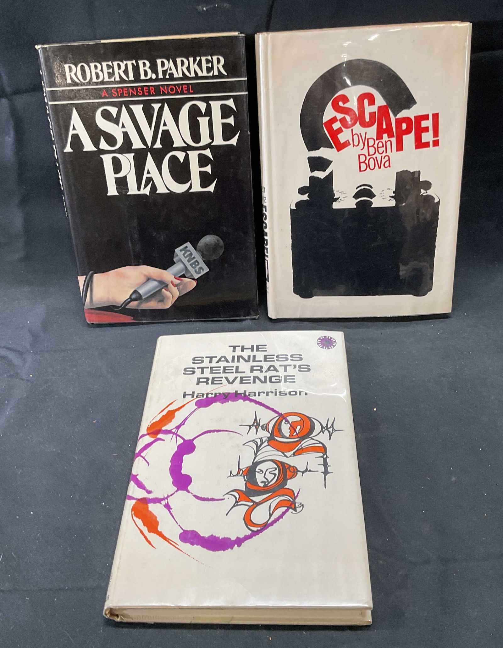 Lot 3 Vintage Mystery & Pulp Books (1 of 6)