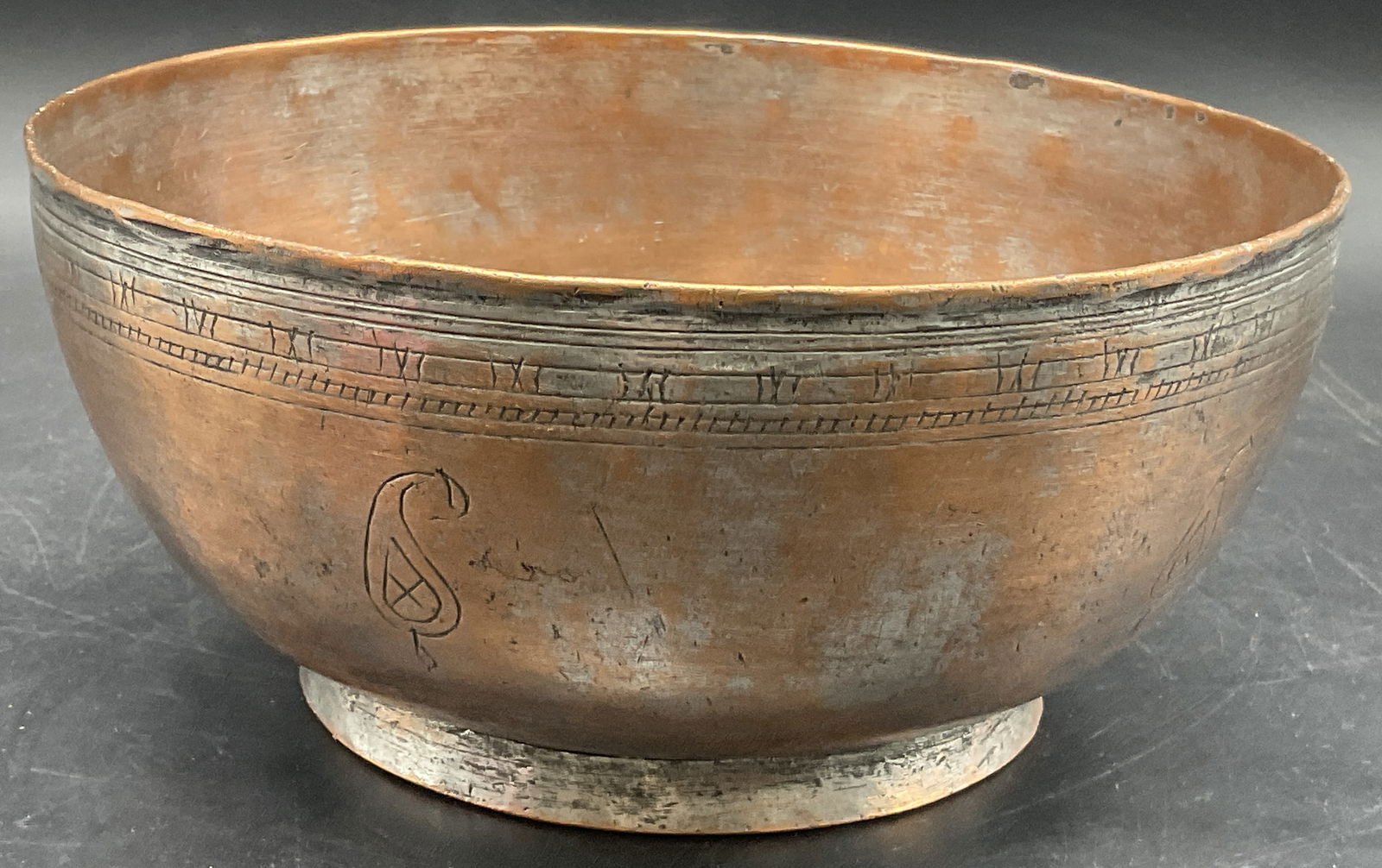 Vintage Copper Toned Metal Bowl (1 of 9)