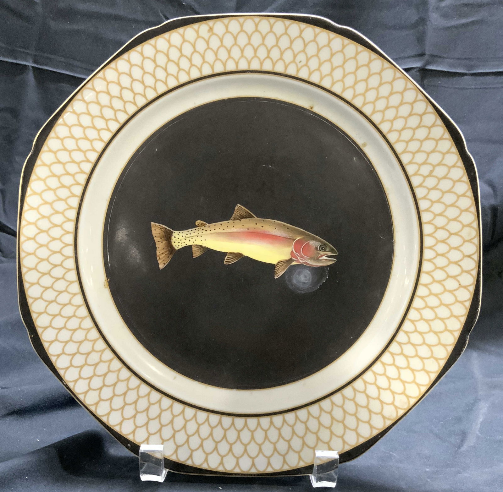 LYNN CHASE Trout American Waters Porc Plate Portugal (1 of 8)