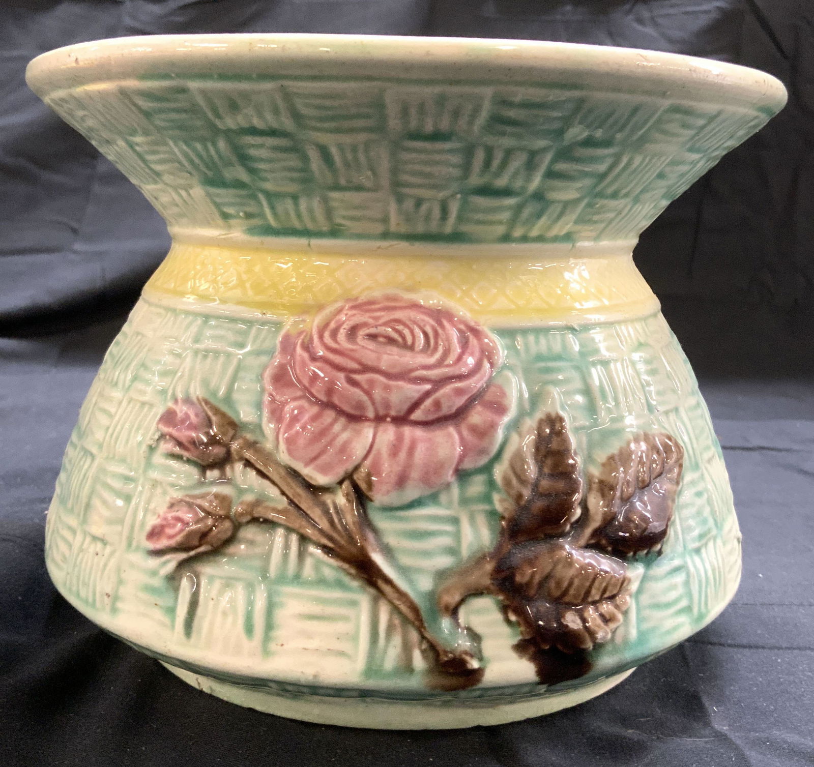 Vntg Majolica Floral Vase Spittoon Vessel (1 of 8)