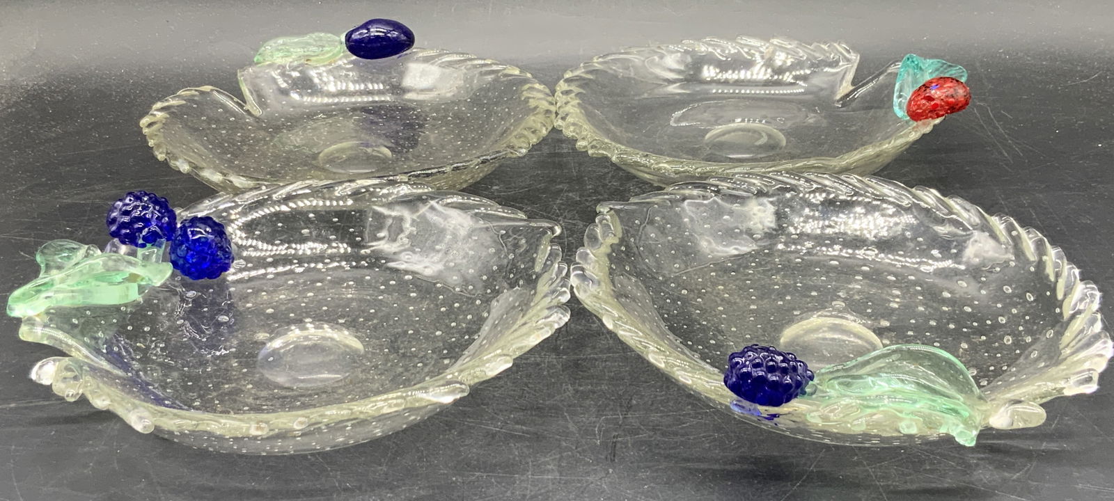 Set 4 Vintage Art Glass Fruit Motif Plates (1 of 8)