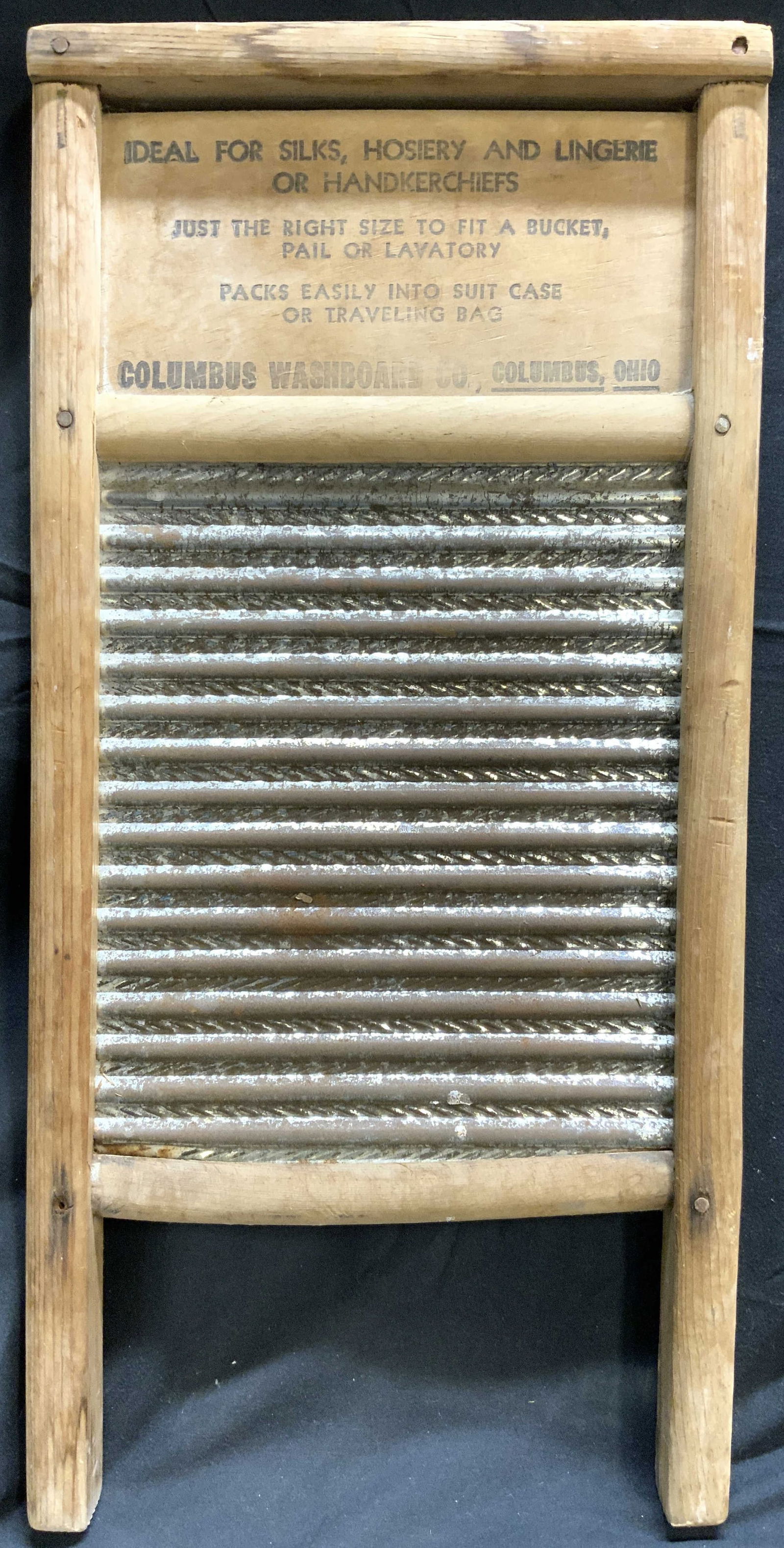 COLUMBUS WASHBOARDS Vtg Wood & Metal Washboard (1 of 6)