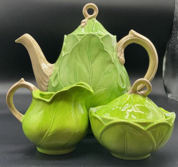 1983 Cabbage leaf Coffee pot, creamer, sugar (1 of 14)