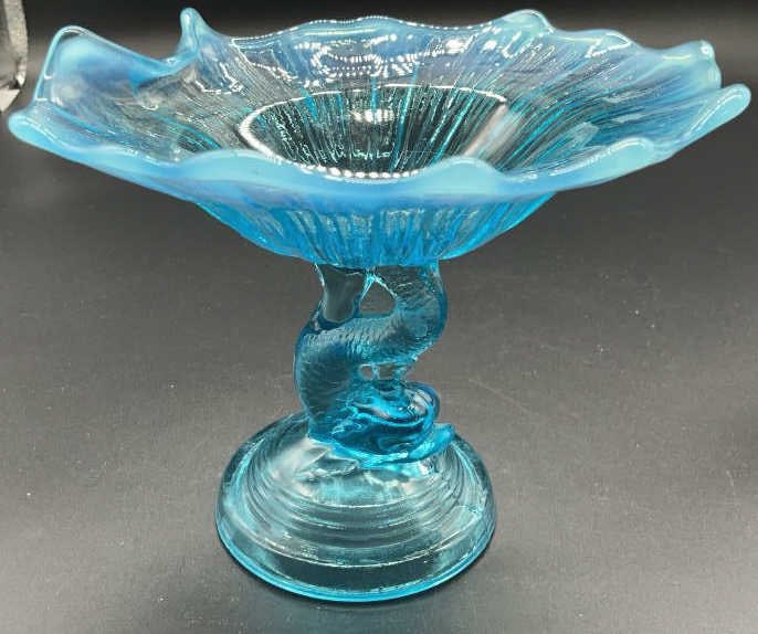 Northwood Dolphin Blue opalescent Compote (1 of 12)