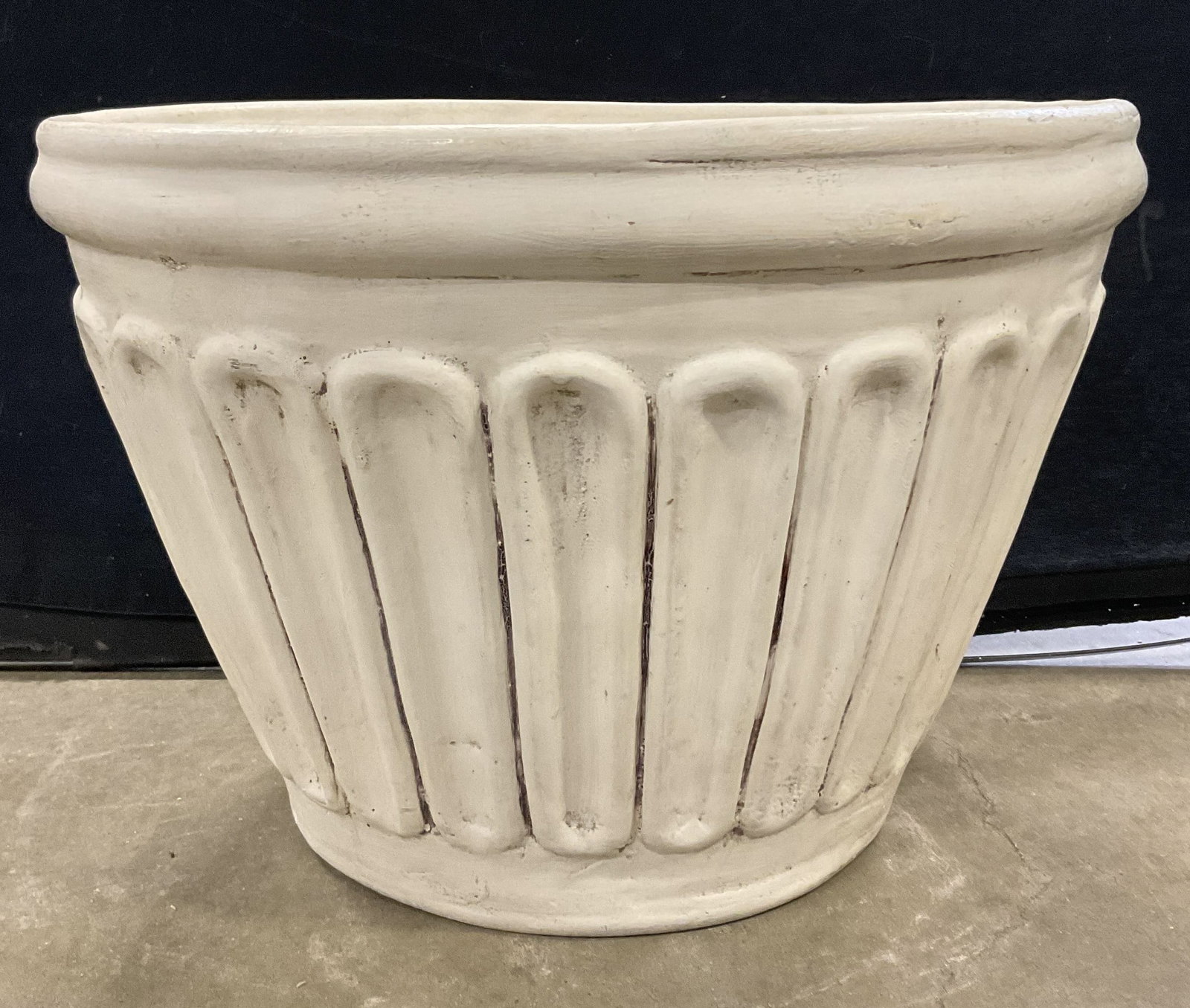 White Pottery Garden Planter, 13 Inch Height (1 of 8)