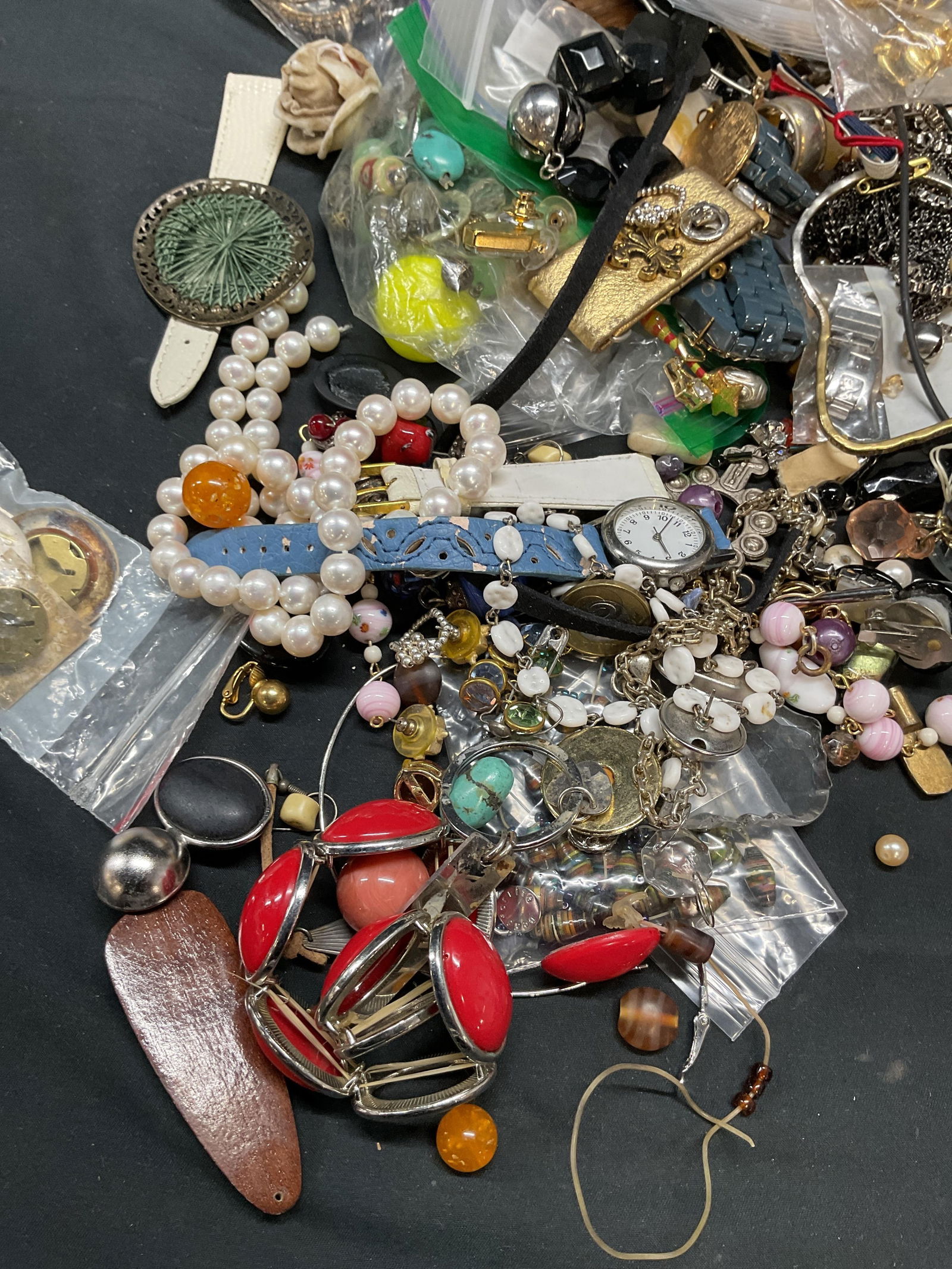 Group Lot Jewelry Makers Costume & Semiprecious (1 of 7)