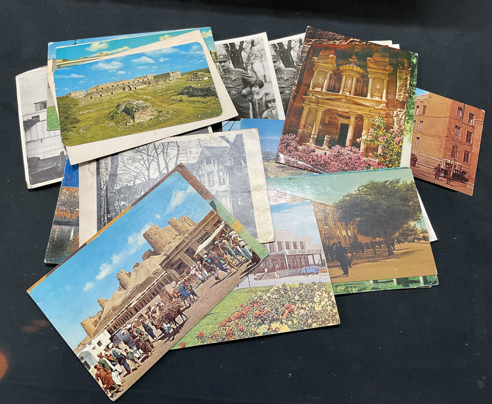 Large Group Lot Vintage Postcards (1 of 7)