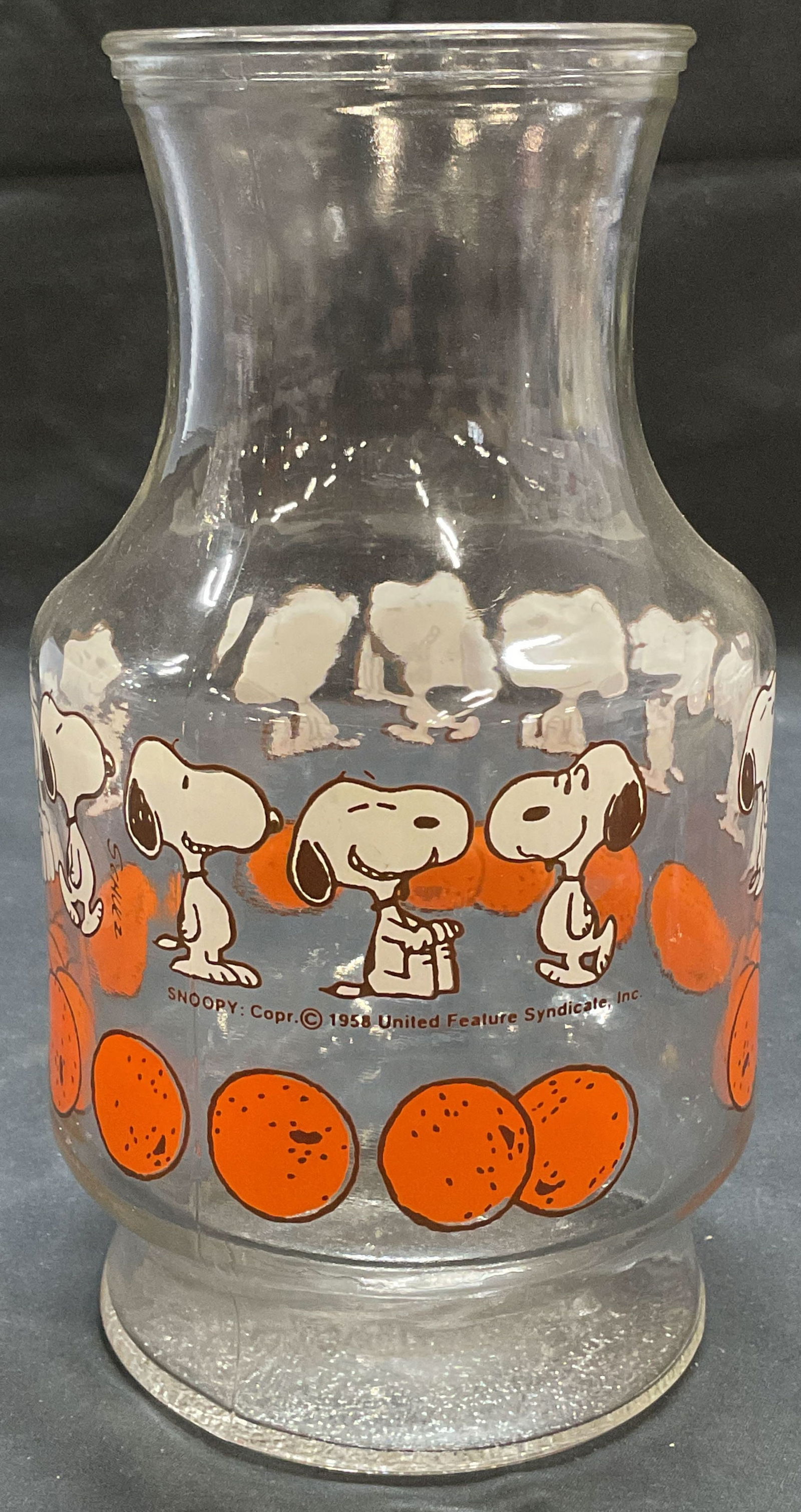 Vtg 1958 Snoopy Peanuts Orange Juice Carafe (1 of 6)