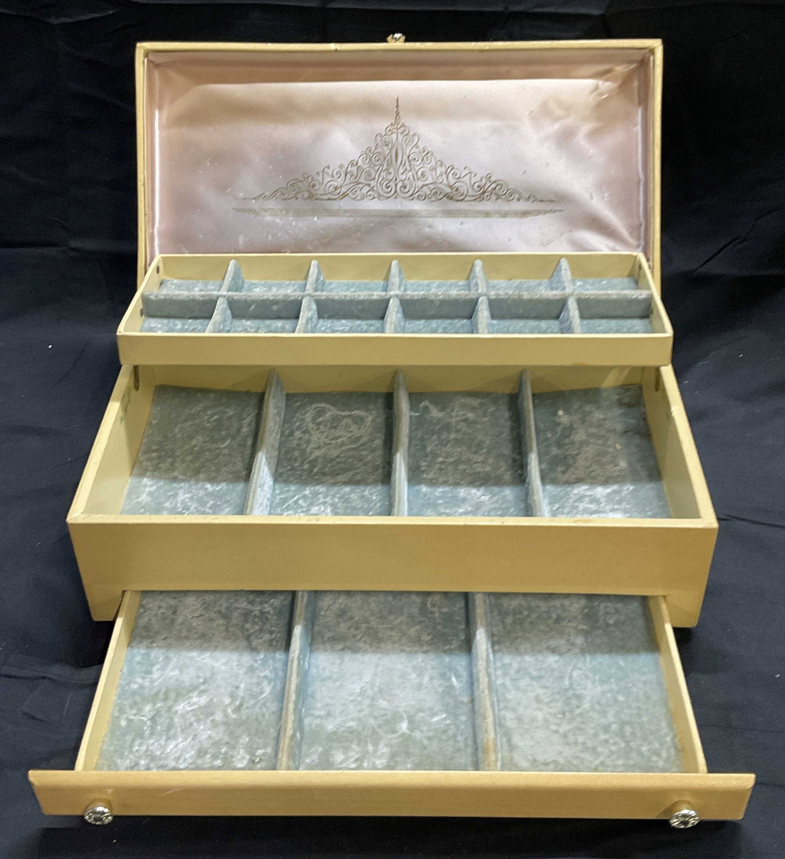 LADY BUXTON Vintage Two Tier Jewelry Box: A vintage Lady Buxton jewelry box. Two tiers. Lid opens to reveal storage for jewelry. Lid opens with metal hinge hardware. Drawer towards vase opens to reveal storage for jewelry. Blue velvet liner. 