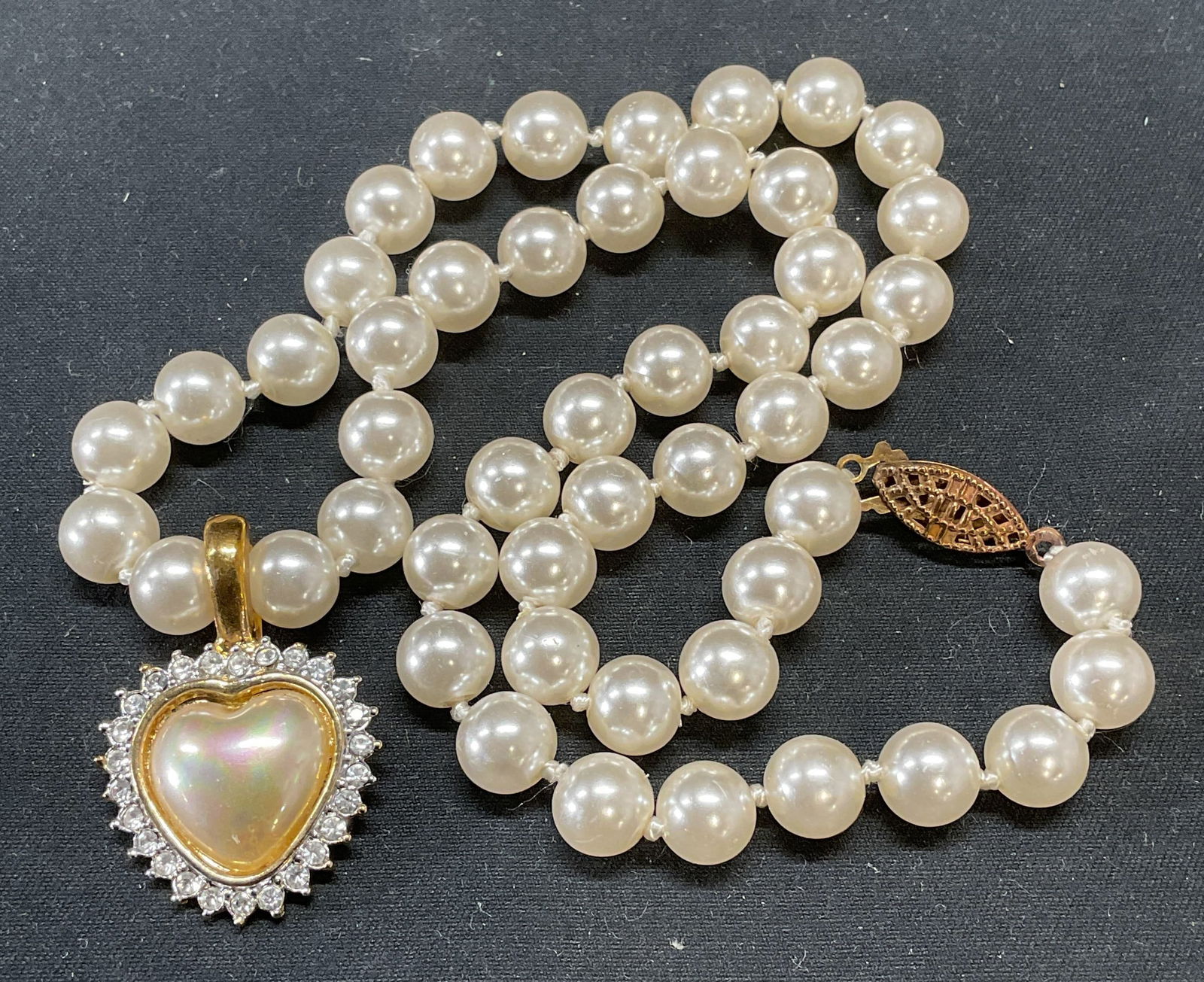 2 Vintage Faux Pearl Necklace, Roman Pendant (1 of 7)