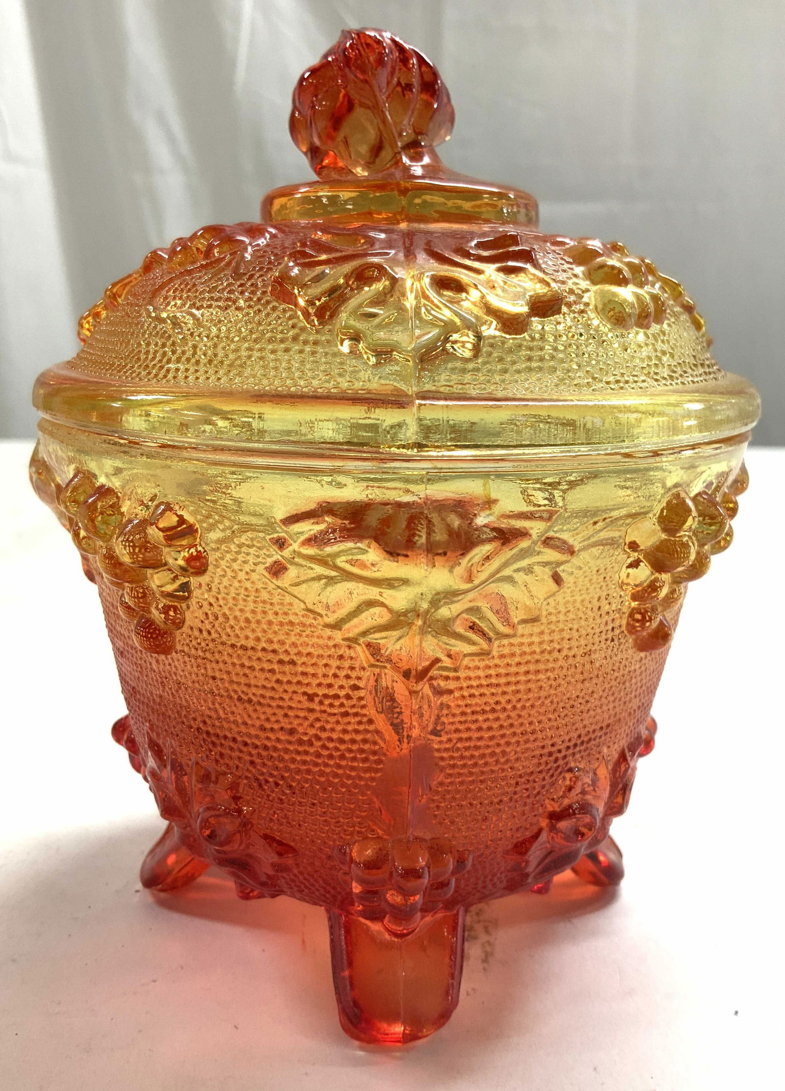 Vntg Carnival Amberina Glass Vessel W Lid (1 of 6)