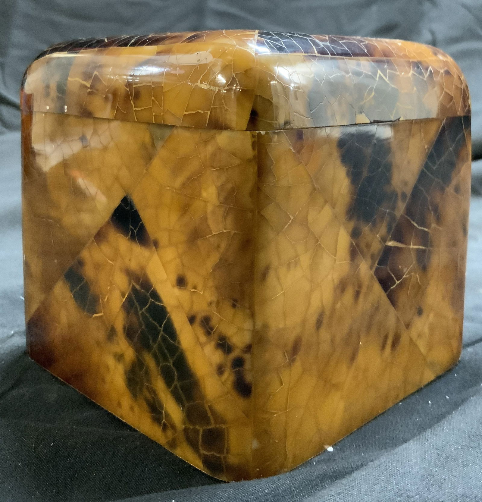 Vntg Lidded Tortoise Shell Jewelry Box (1 of 7)