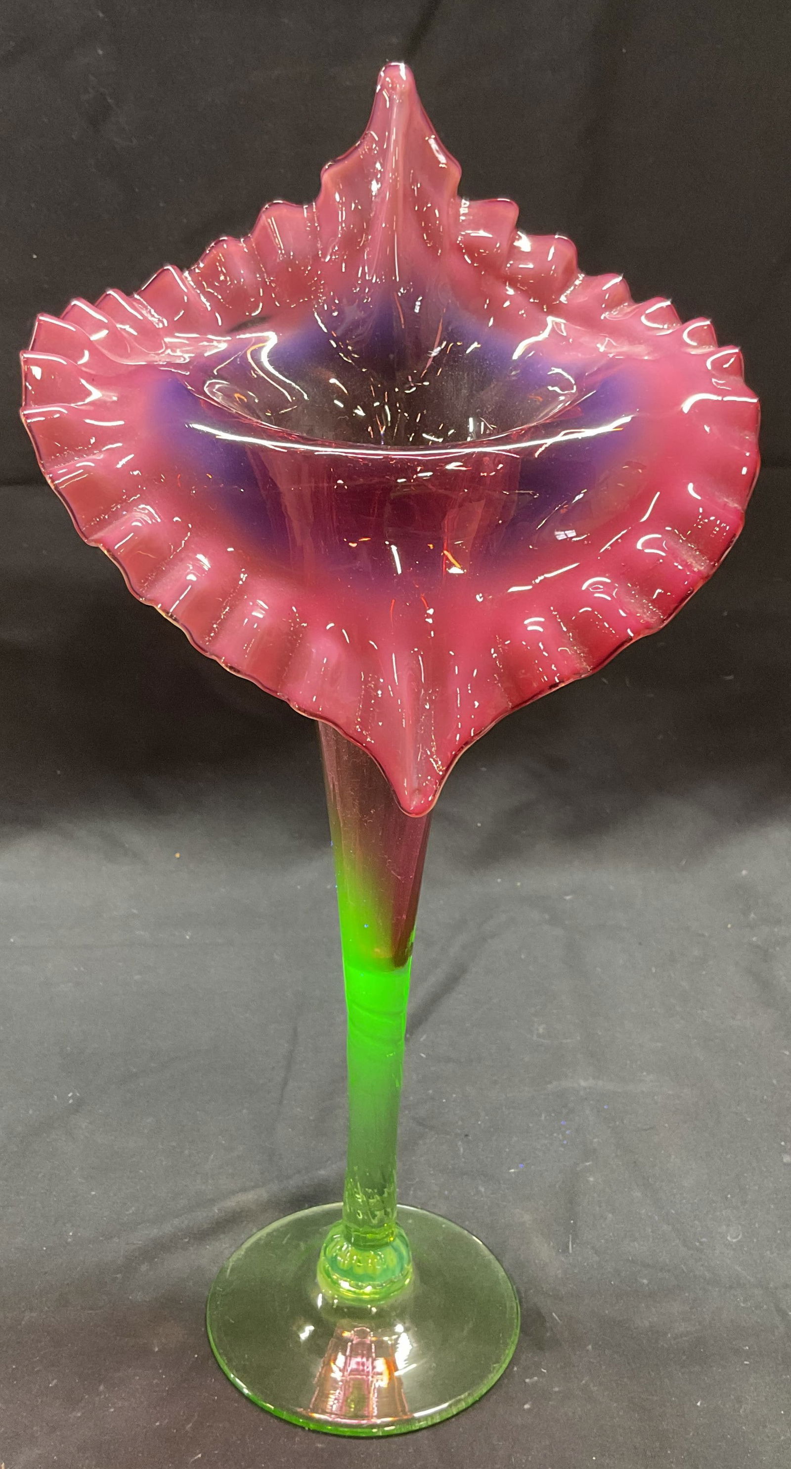 Vintage Uranium Art Glass Jack in the Pulpit Vase (1 of 8)