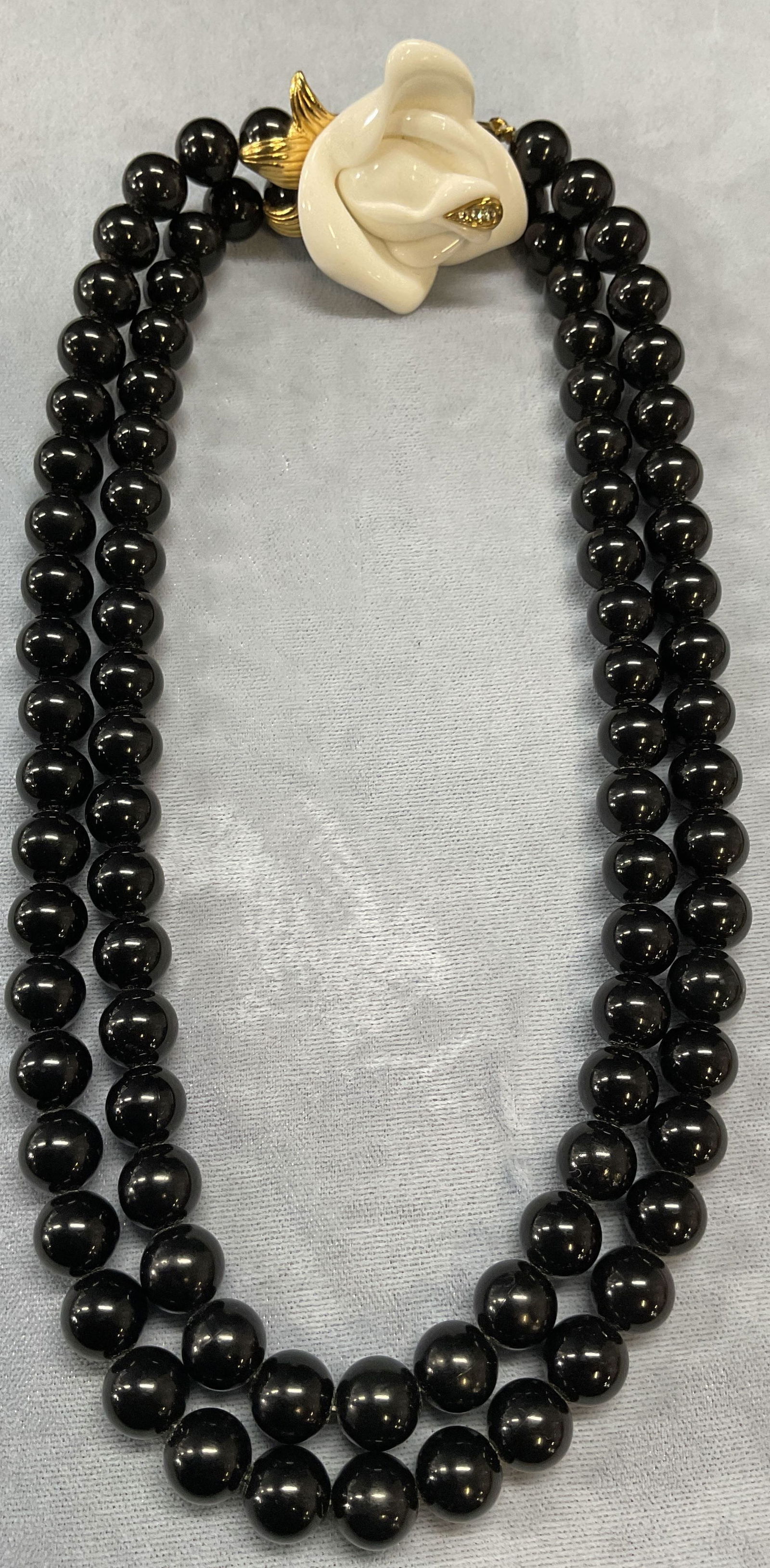Vtg Kenneth Lane Avon Black Flower Necklace (1 of 7)