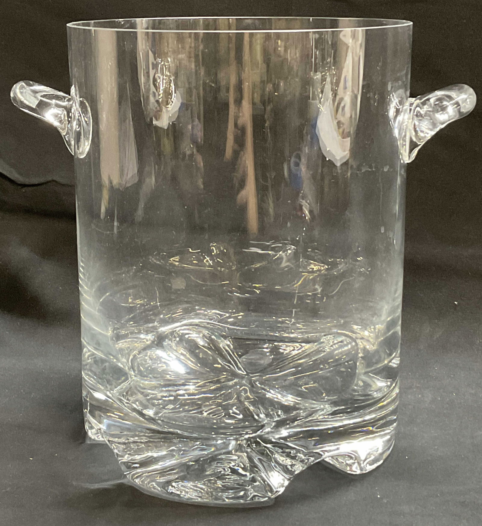Art Glass Handled Ice Bucket (1 of 10)