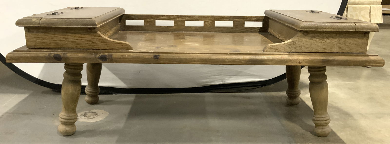 Antique Coffee Table W Storage (1 of 8)
