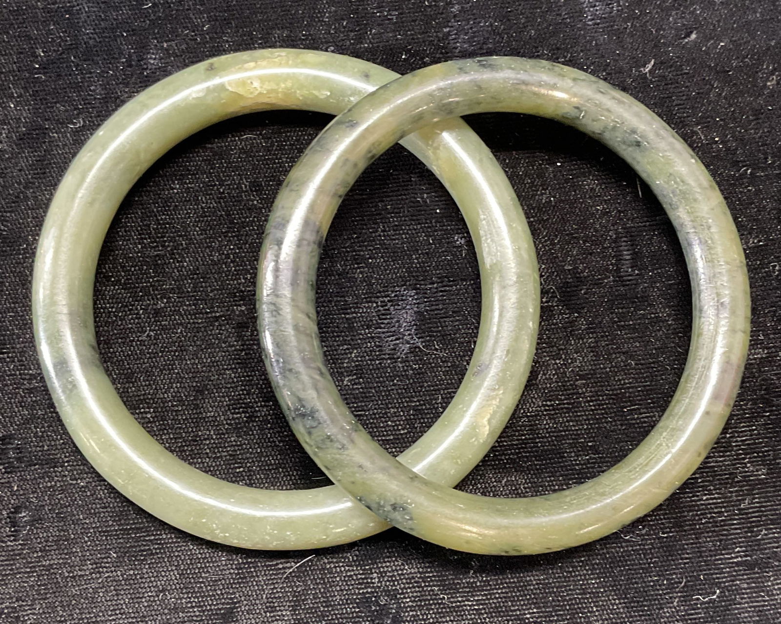 Pair Vintage Carved Jade Bangle Bracelets (1 of 7)