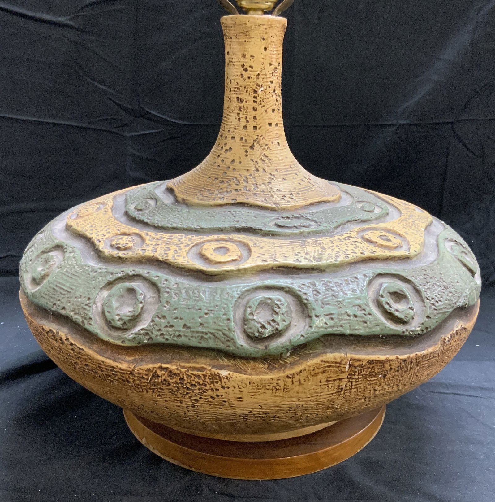 MCM Ceramic Table Lamp W Oversized Shade (1 of 8)