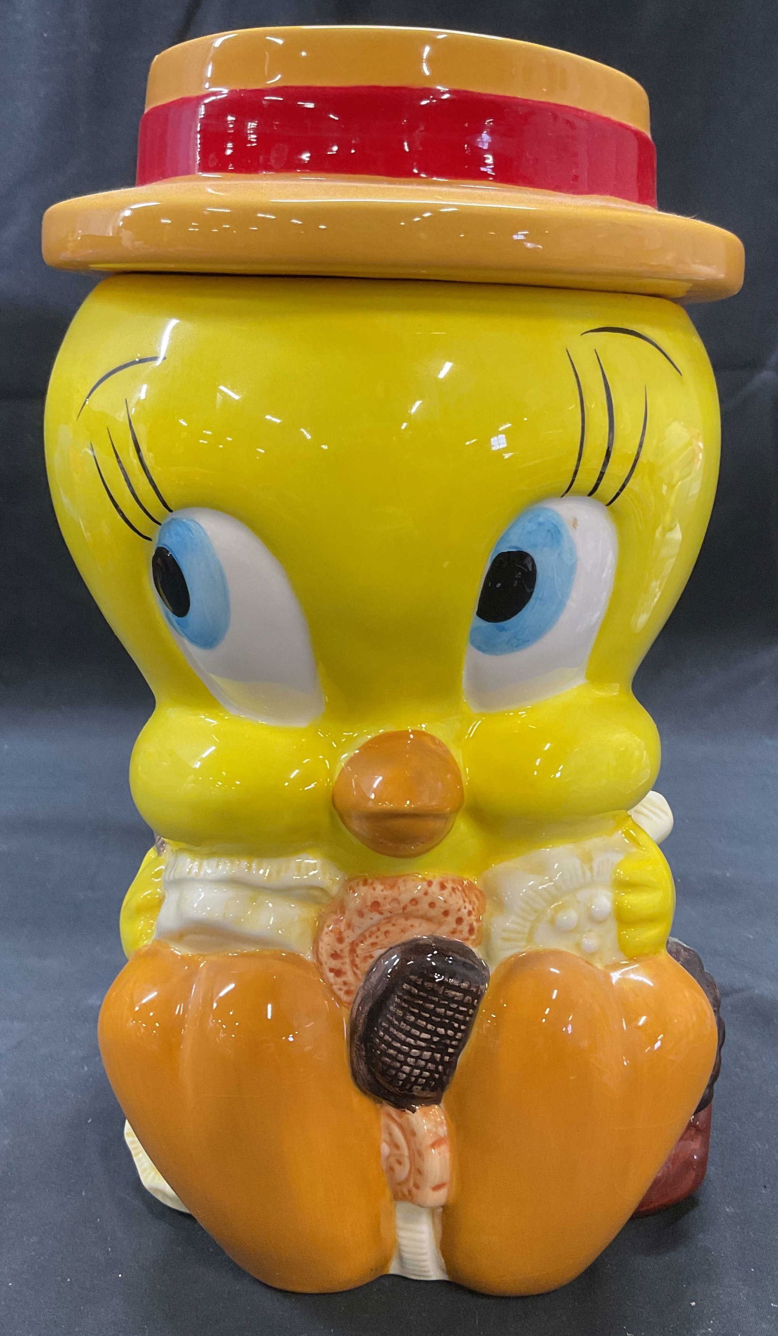 Gibson Looney Tune Tweety Ceramic Cookie Jar (1 of 6)