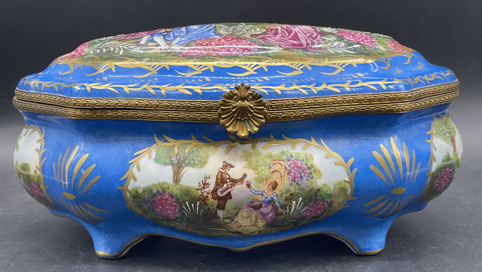 SEVRES Hand Painted Porcelain Hinged Keepsake Box (1 of 13)