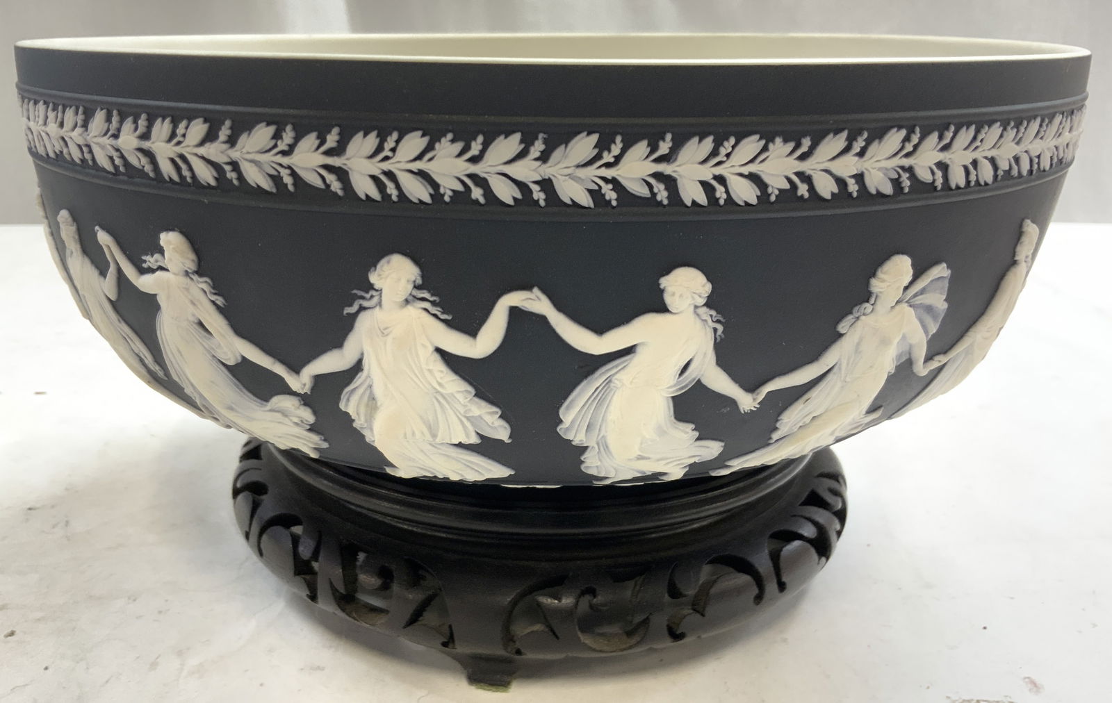 WEDGWOOD Lot 2 Vntg Jasperware Bowl & Stand (1 of 9)