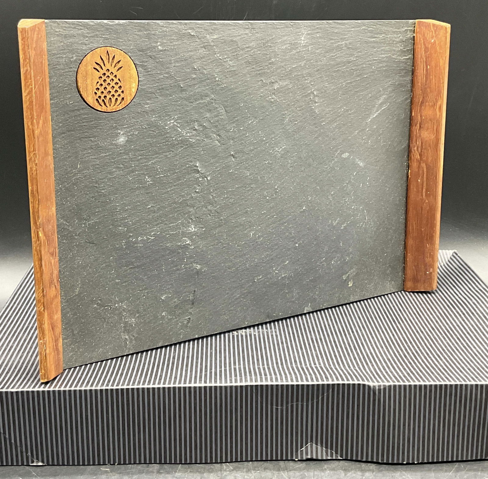 HARPSWELL HOUSE Slate & Wood Tray W/ Box (1 of 8)