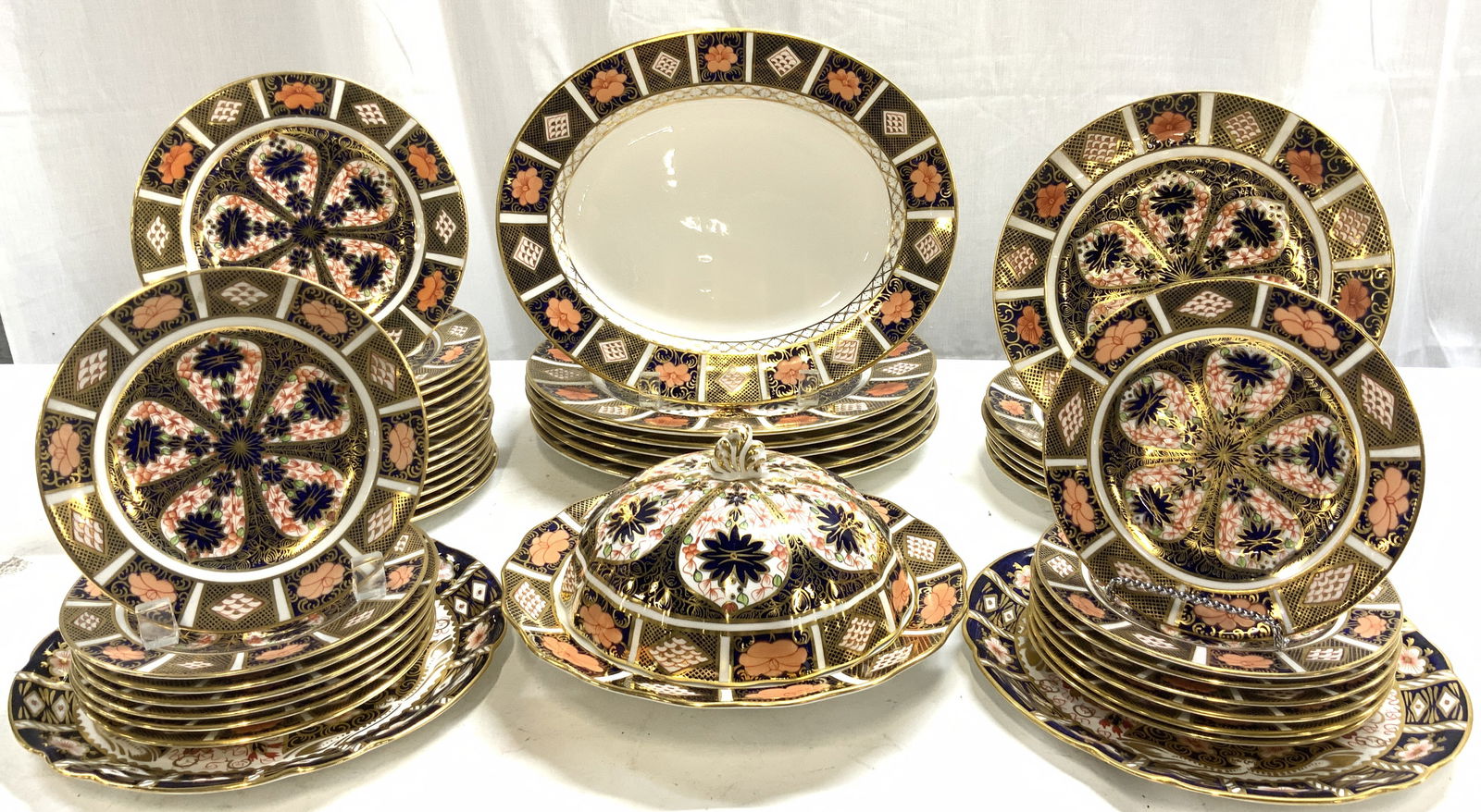 ROYAL CROWN DERBY Set 43 Porcelain Serverware (1 of 8)