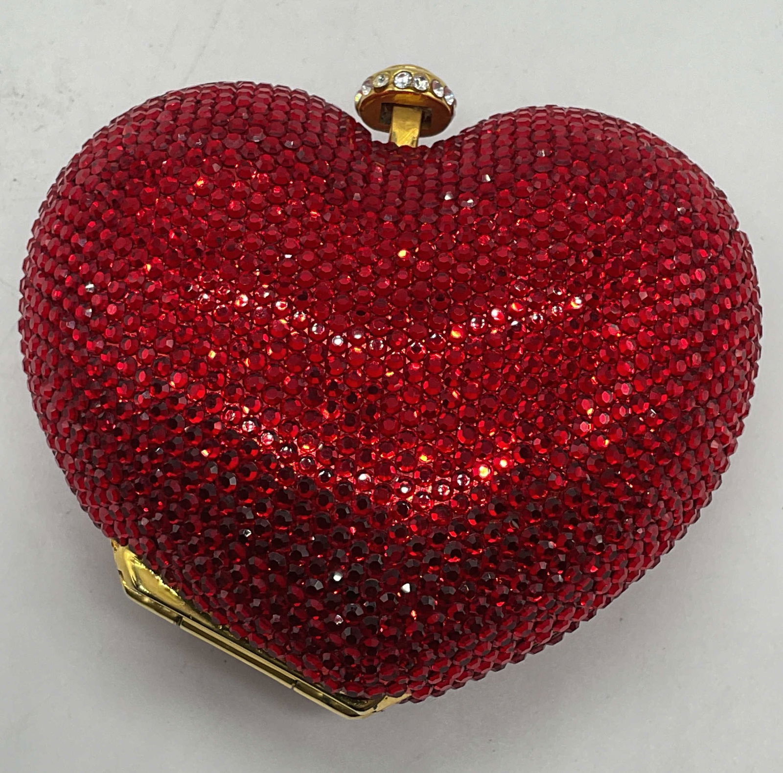 Katherine Baumann Crystal Heart Minaudiere (1 of 7)