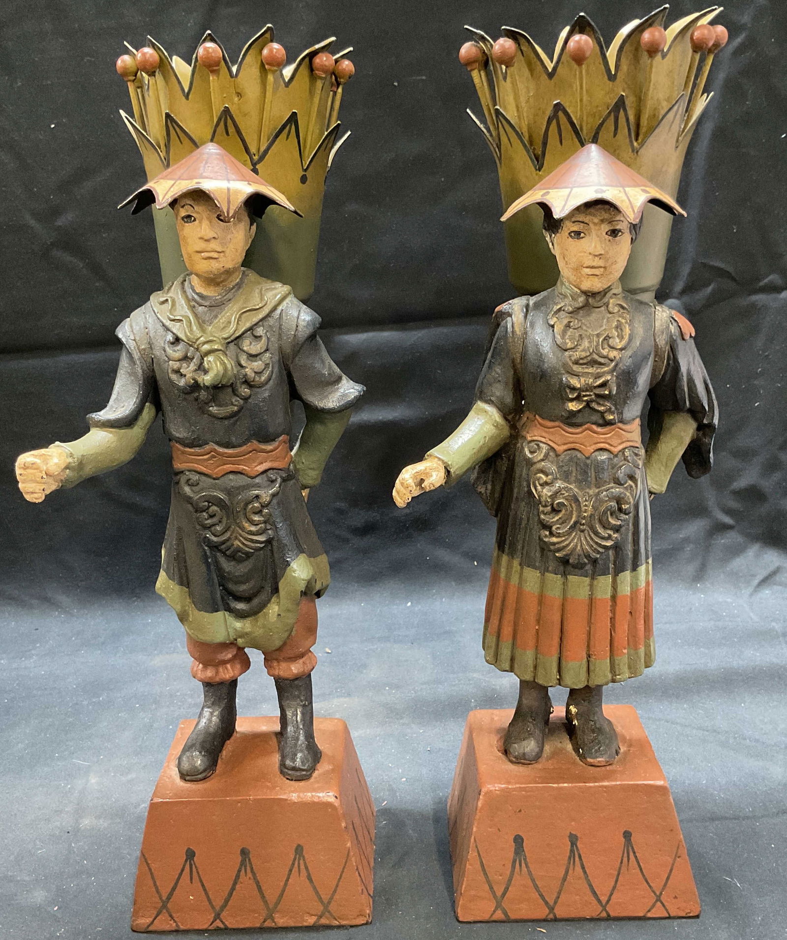 Pair Vtg Tole Chinoiserie Figure Vases (1 of 6)