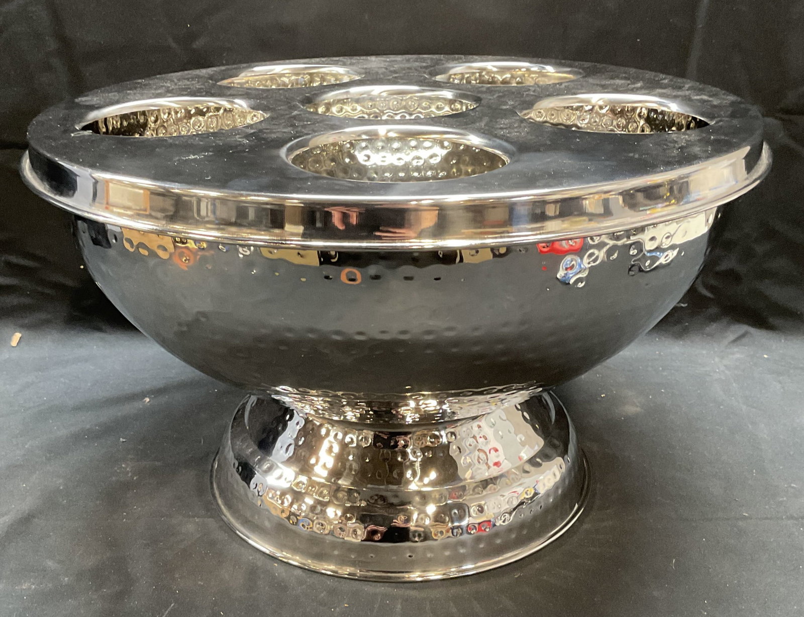 Z Gallerie Silver Tone Champagne Bowl: A Gallerie silver tone hammered dot pattern champagne bow with lid. Lid with fitted holes holds 6 bottles. Signed on label. Measures approx. 15 x 9.5 inches. Some wear including scratching observed. Z